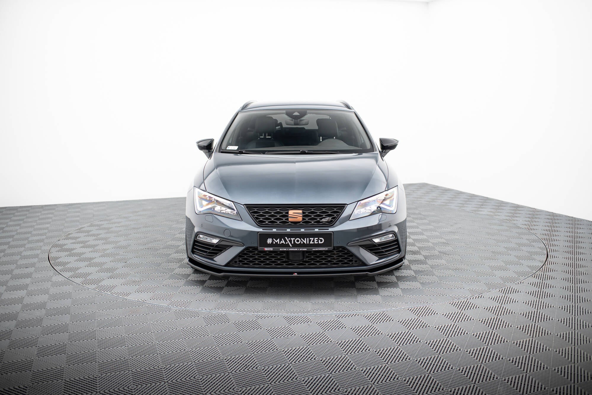 Maxton Design - Frontlippe V2 für Seat Leon Cupra / FR Mk3 FL - Aerowerk.