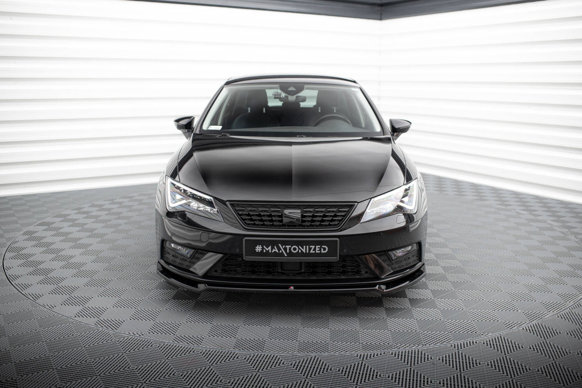 Maxton Design - Frontlippe V2 für Seat Leon Mk3 Facelift - Aerowerk.
