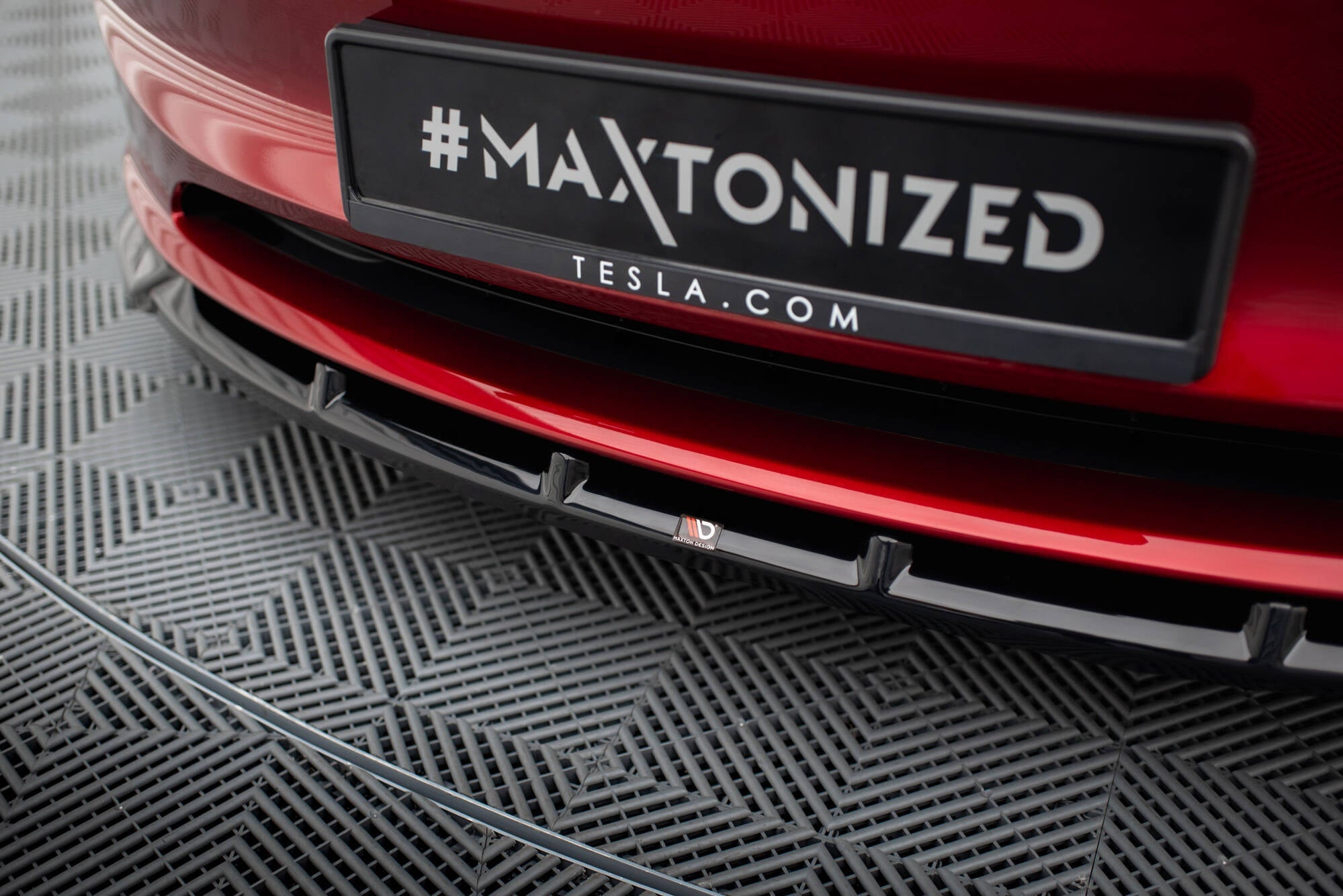 Maxton Design - Frontlippe V2 für Tesla Model 3 Project HighlandFacelift - Aerowerk.