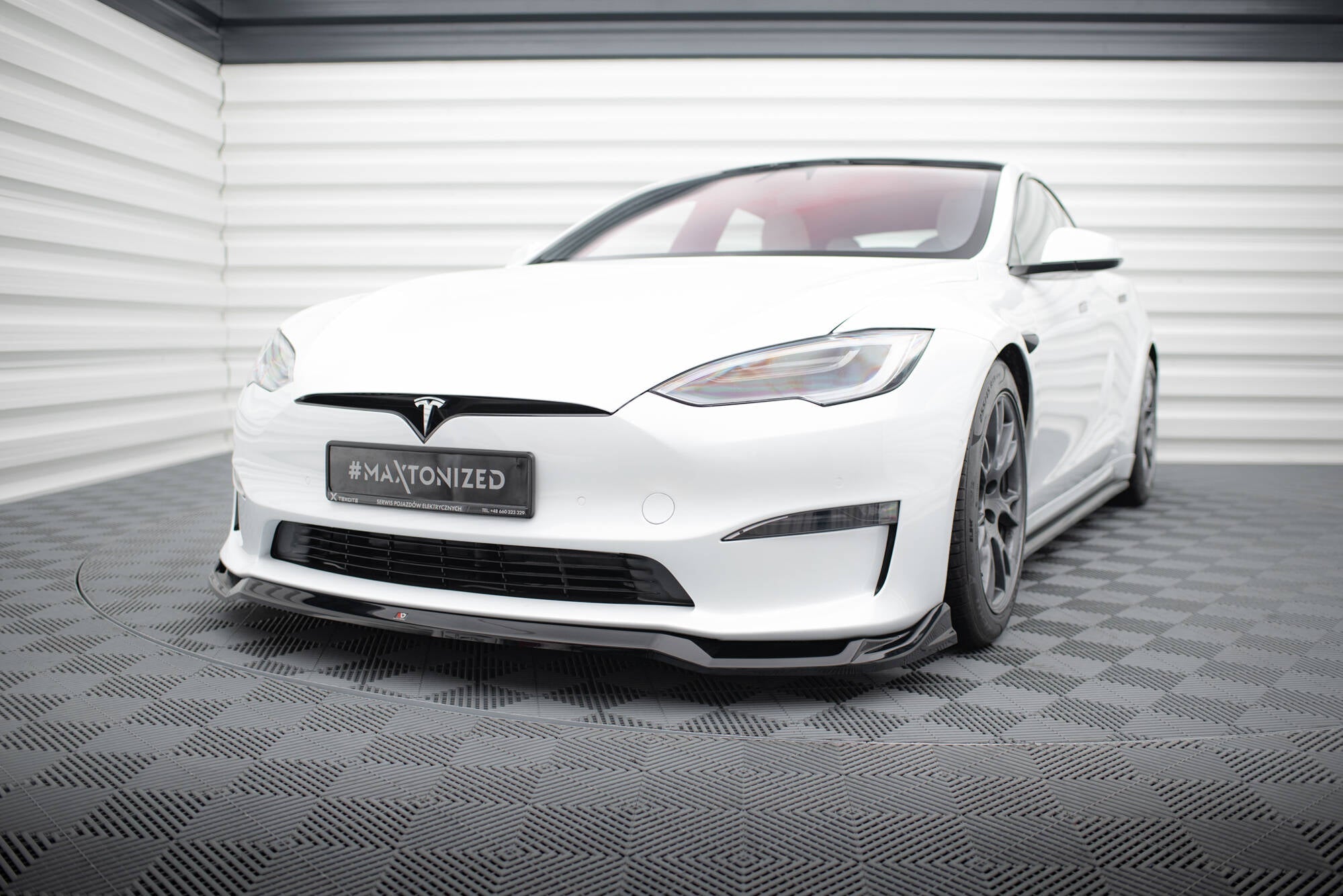 Maxton Design - Frontlippe V2 für Tesla Model S Plaid Mk1 Facelift - Aerowerk.
