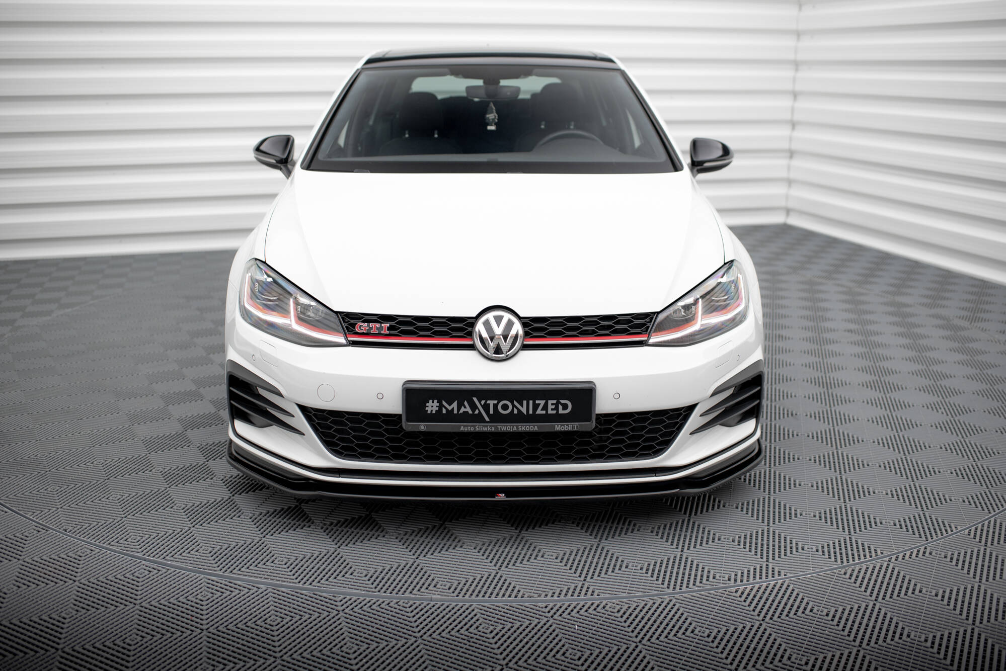 Maxton Design - Frontlippe V2 für VW GOLF 7 GTI FACELIFT - Aerowerk.