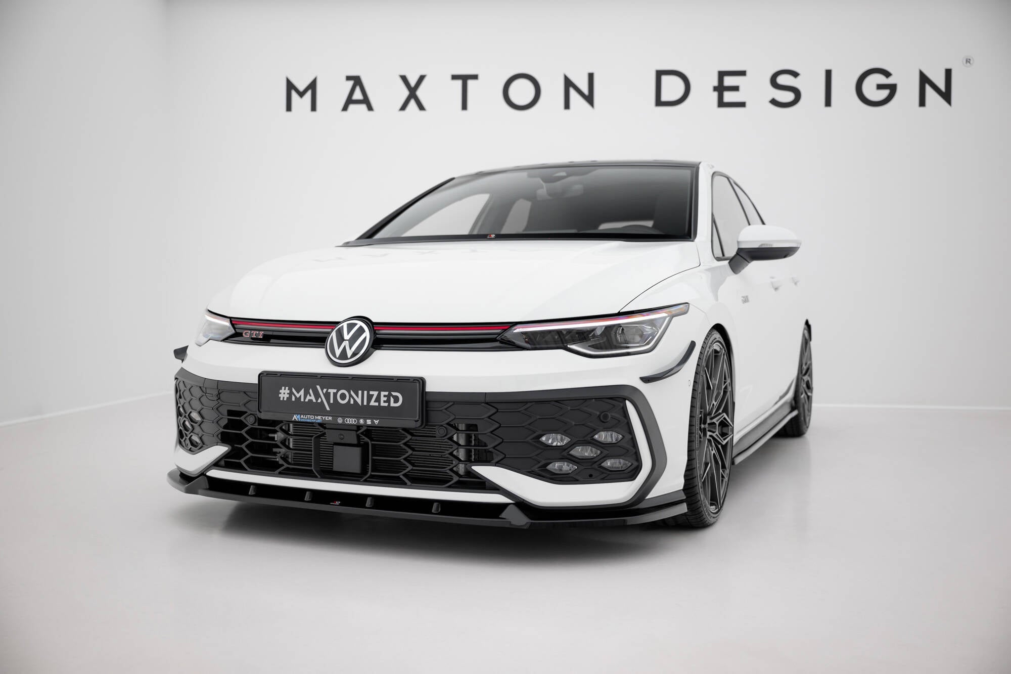 Maxton Design - Frontlippe V2 für VW Golf GTI / GTE / R - Line Mk8 Facelift - Aerowerk.