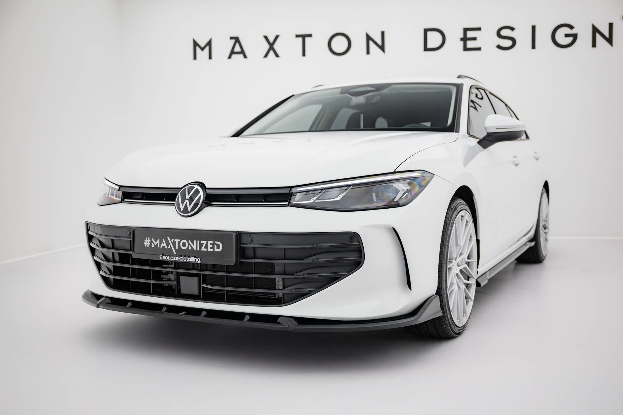 Maxton Design - Frontlippe V2 für VW Passat B9 - Aerowerk.