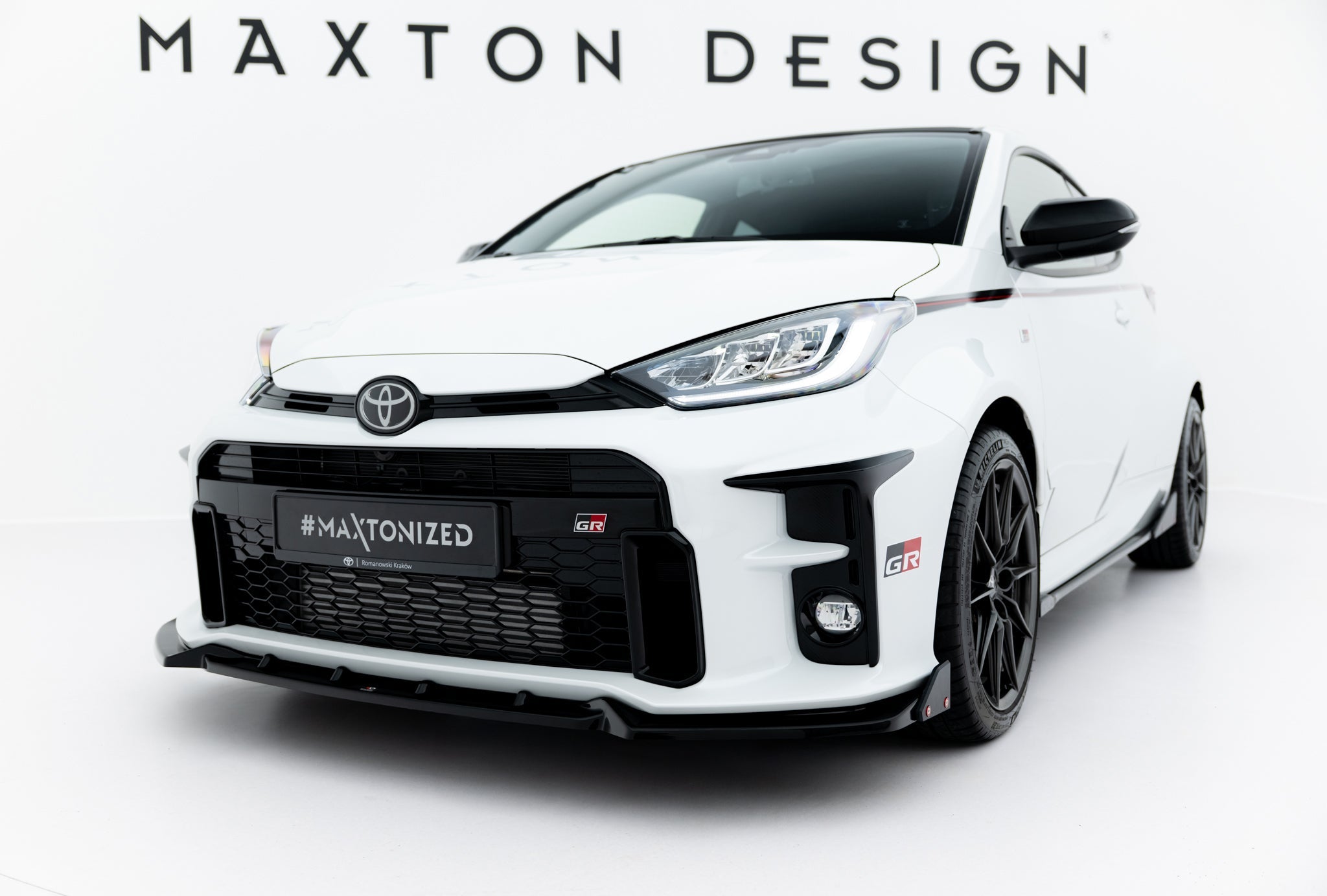 Maxton Design - Frontlippe V3 + Flaps für Toyota GR Yaris Mk4 - Aerowerk.