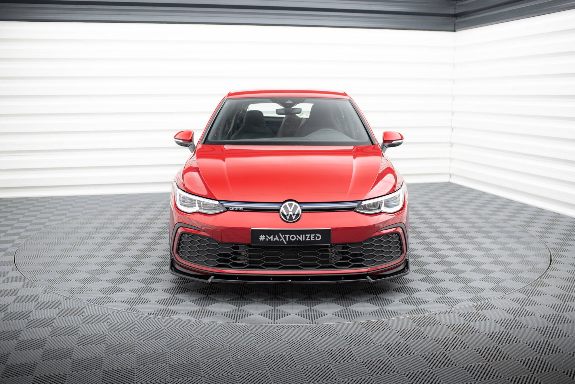 Maxton Design - Frontlippe V3 + Flaps für VW Golf GTI / GTE / GTD / R - Line Mk8 - Aerowerk.