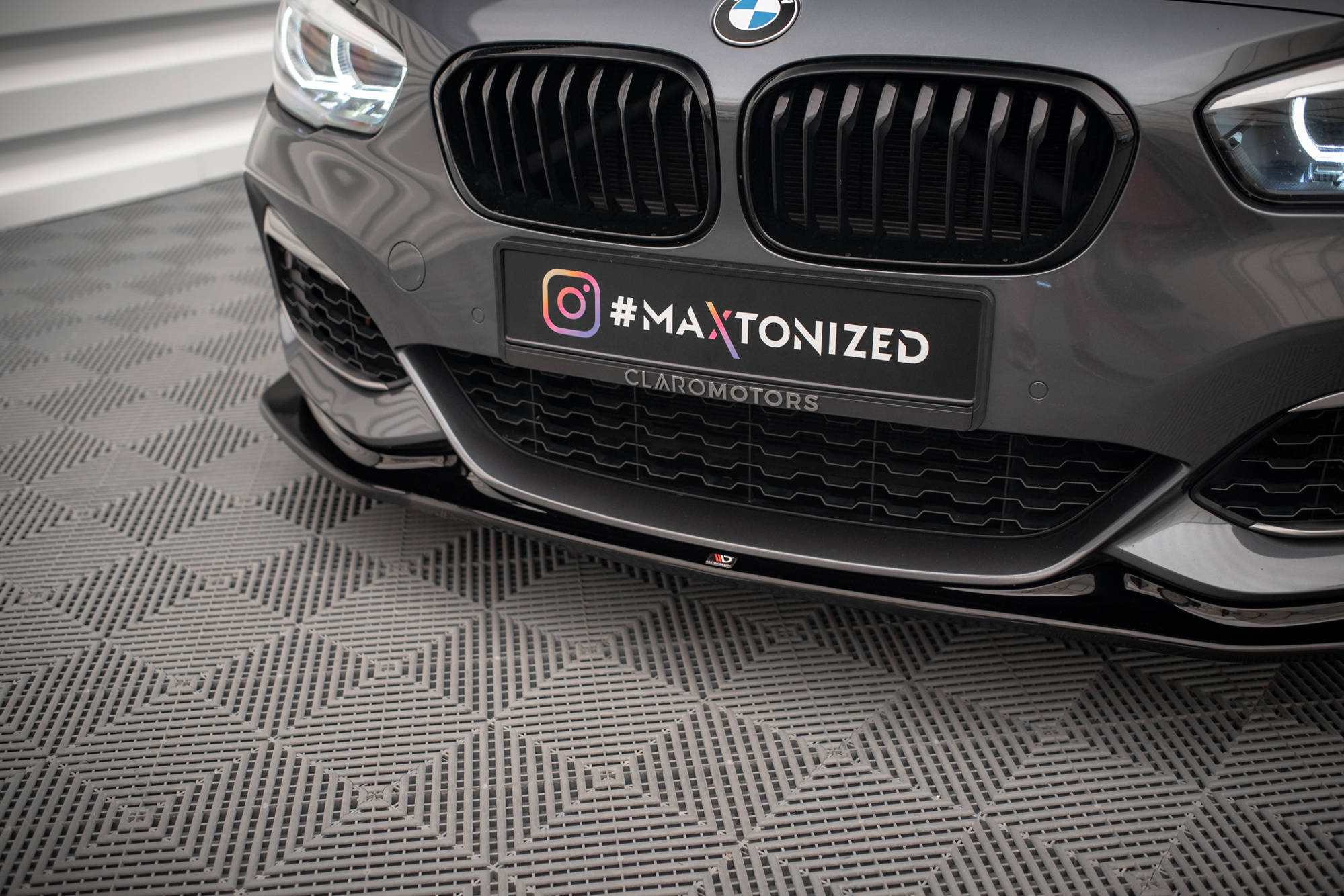 Maxton Design - Frontlippe V3 für BMW 1er F20/F21 M - Power - Aerowerk.