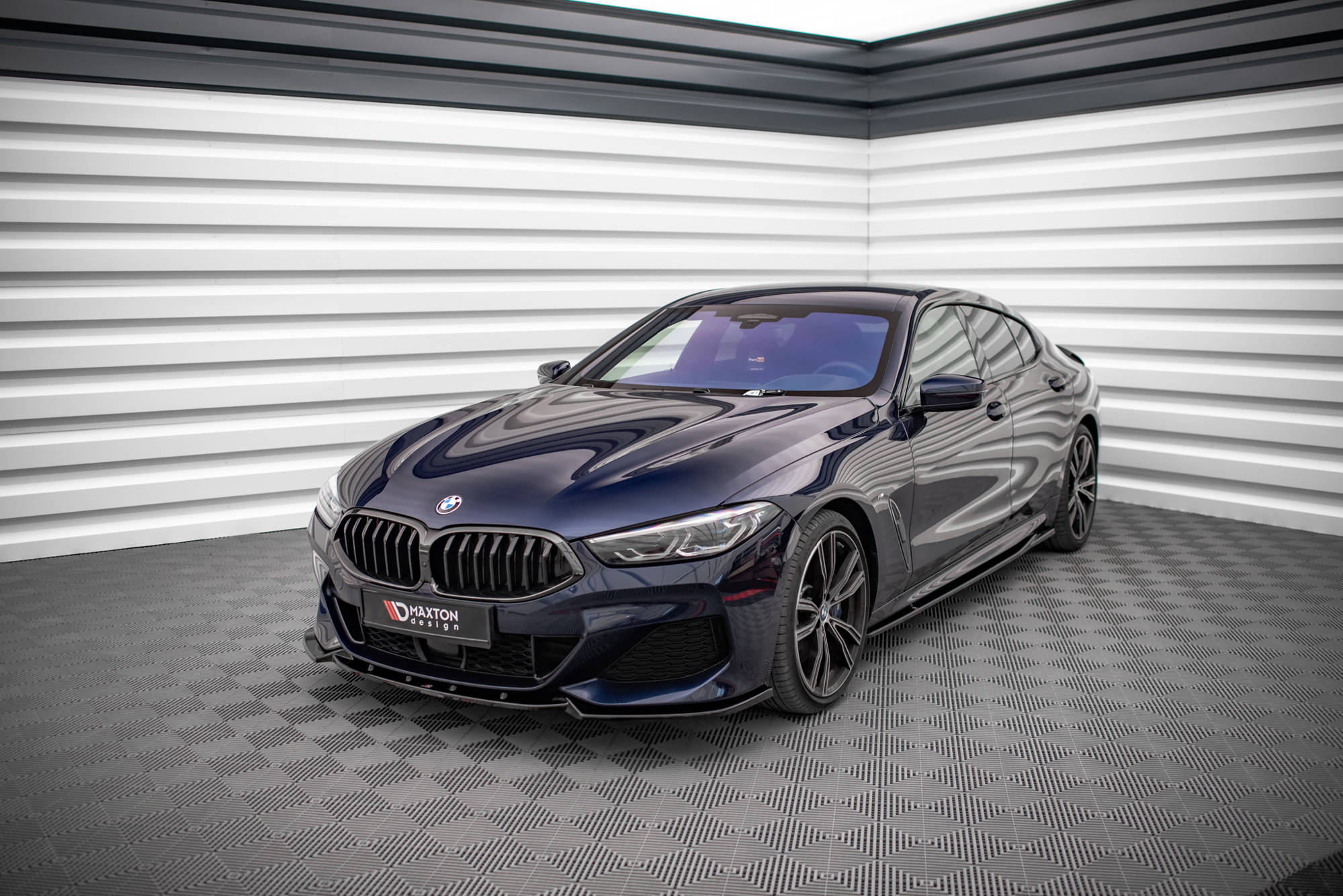 Maxton Design - Frontlippe V3 für BMW 8 Coupe G15 / 8 Gran Coupe M Paket G16 - Aerowerk.