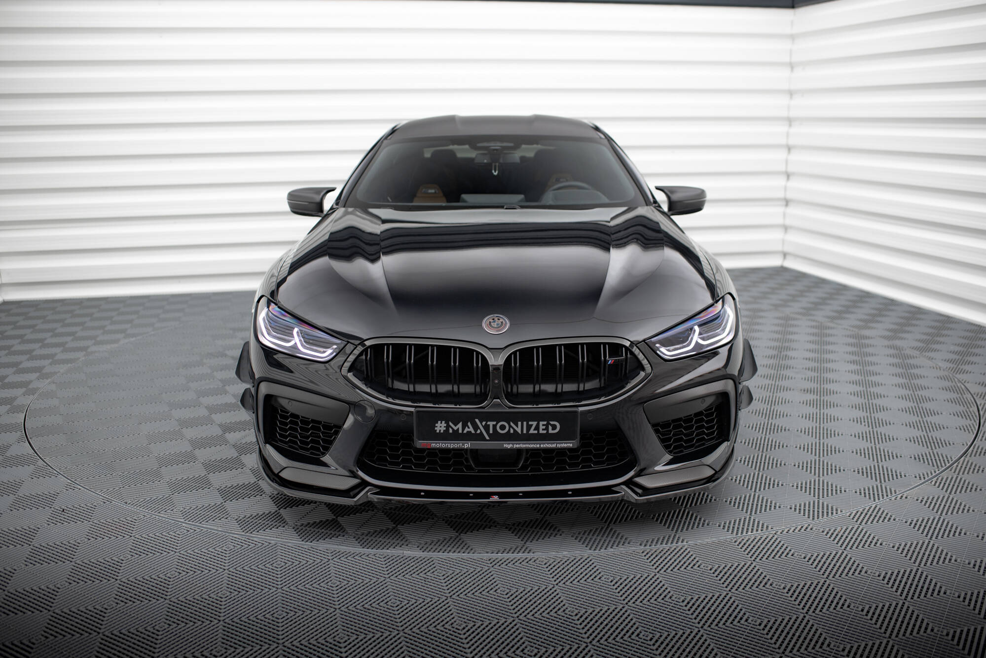 Maxton Design - Frontlippe V3 für BMW M8 Gran Coupe F93 / Coupe F92 - Aerowerk.