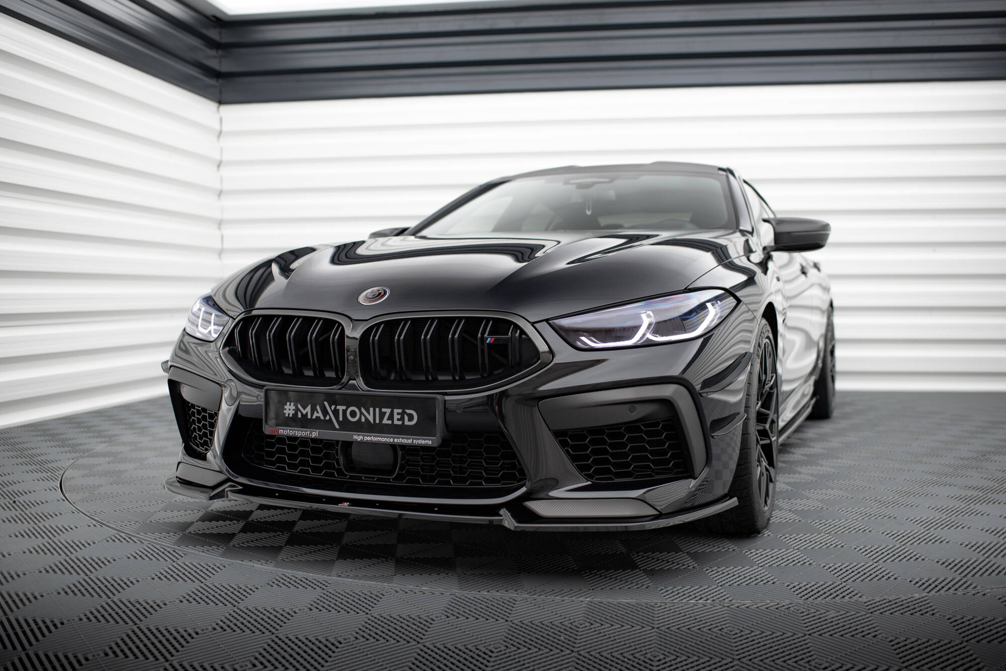 Maxton Design - Frontlippe V3 für BMW M8 Gran Coupe F93 / Coupe F92 - Aerowerk.