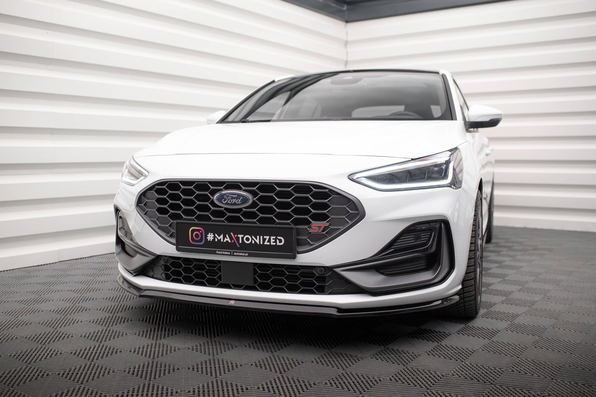 Maxton Design - Frontlippe V3 für Ford Focus ST / ST - Line Mk4 Facelift - Aerowerk.