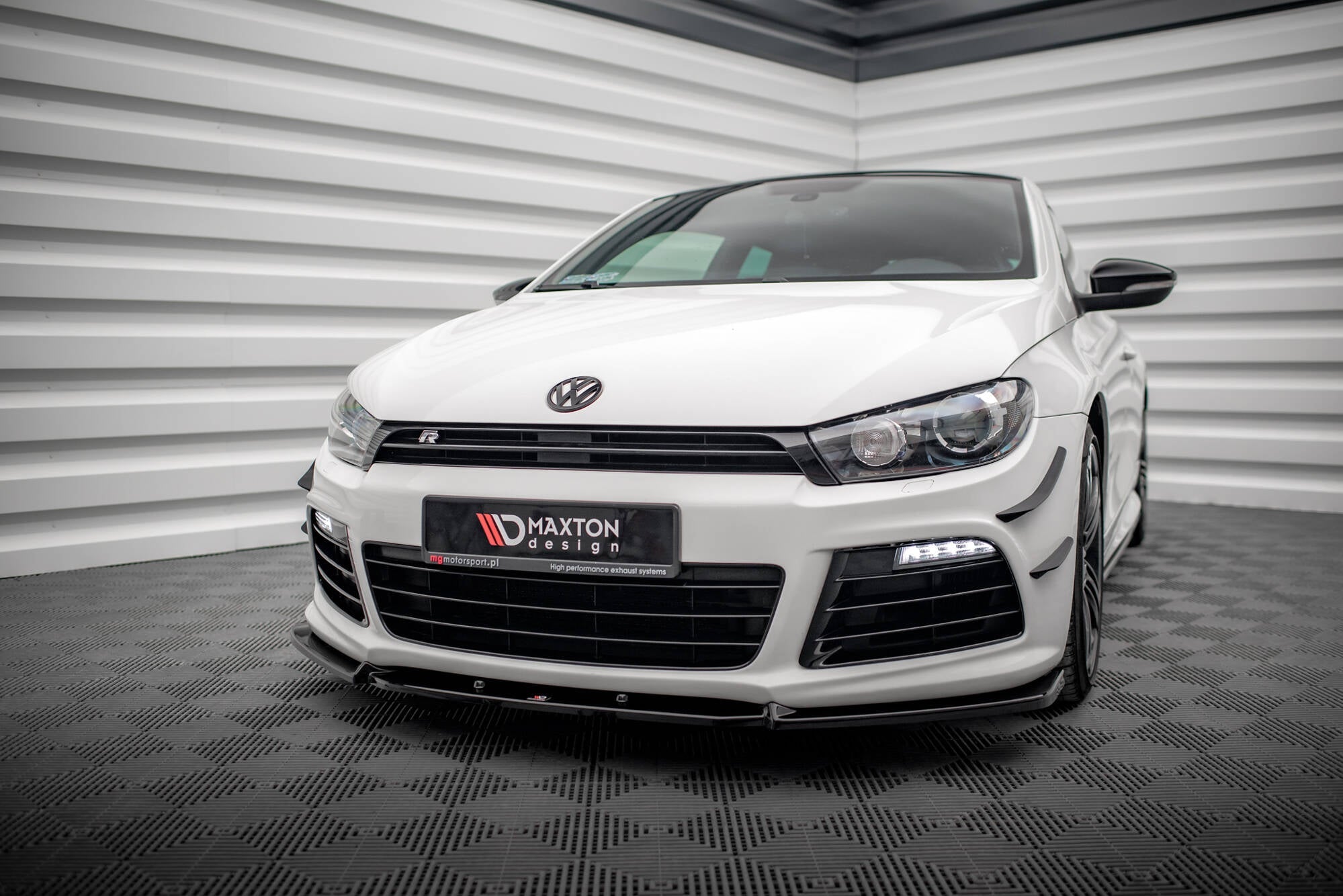 Maxton Design - Frontlippe V3 für VW Scirocco R Mk3 - Aerowerk.