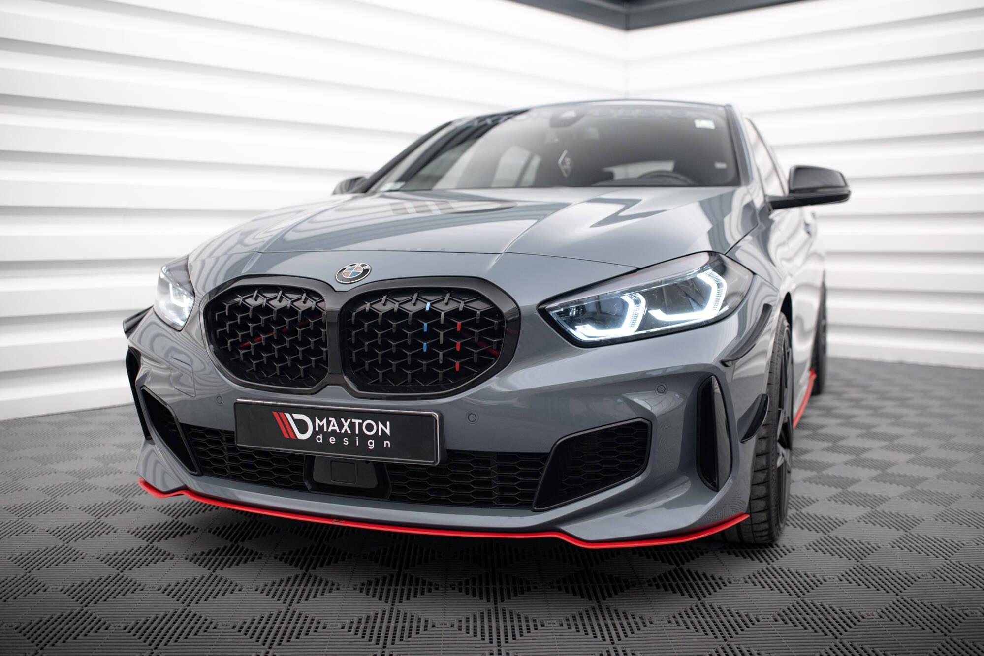 Maxton Design - Frontlippe V4 für BMW 1er M - Paket/ M135i / 128ti F40 - Aerowerk.