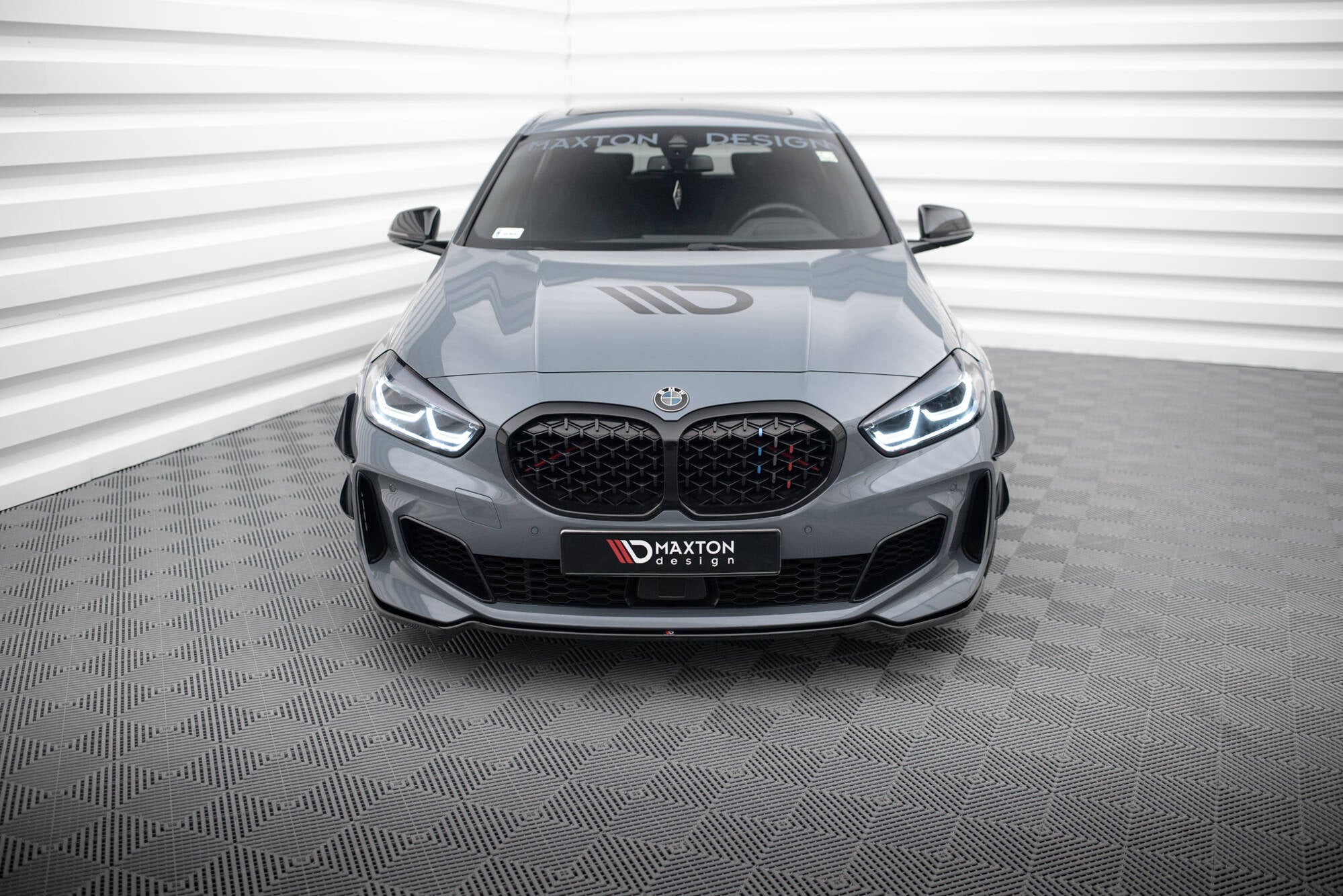 Maxton Design - Frontlippe V4 für BMW 1er M - Paket/ M135i / 128ti F40 - Aerowerk.