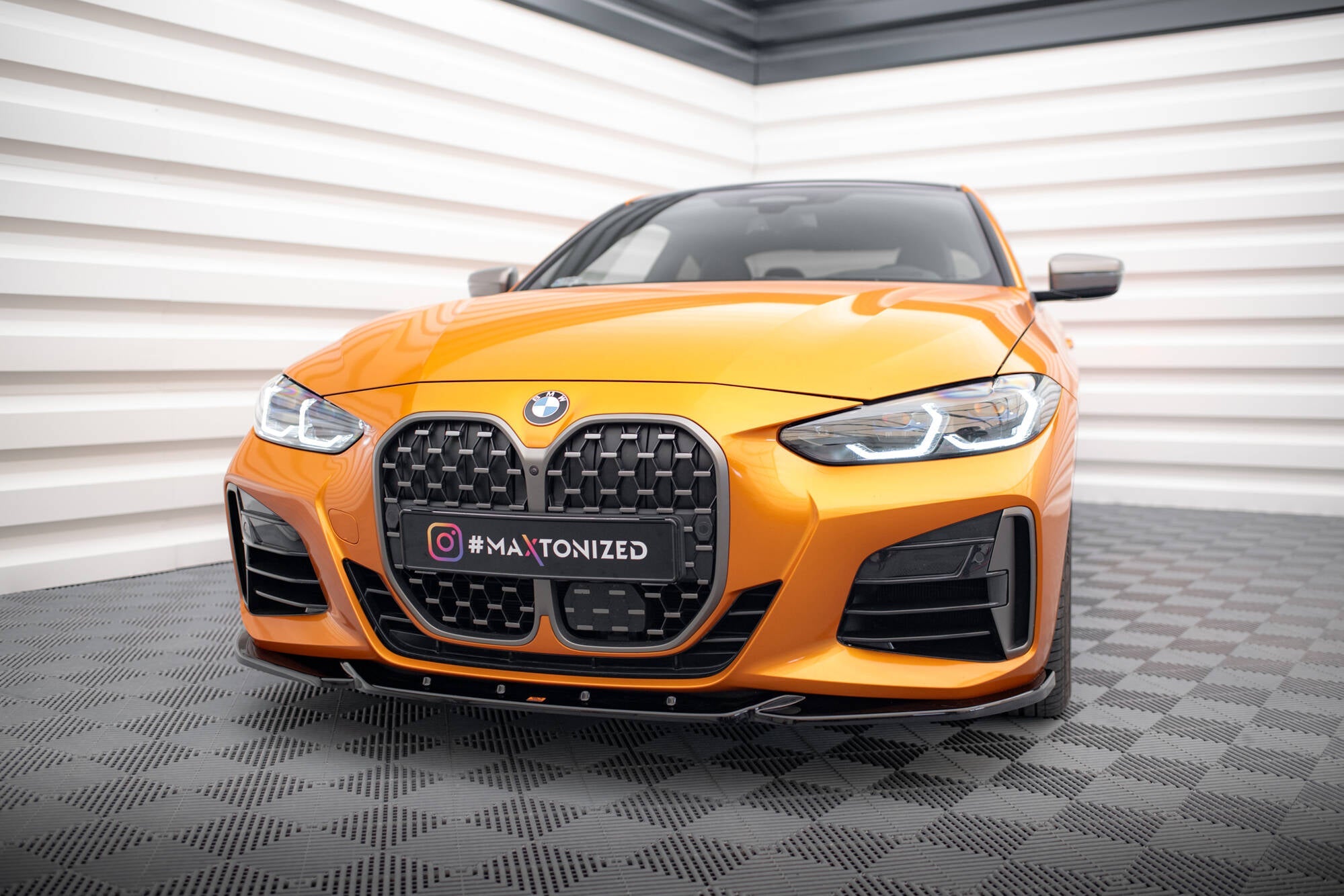 Maxton Design - Frontlippe V4 für BMW 4er M - Paket / M440i G22 / G23 / G22 Facelift / G23 Facelift - Aerowerk.