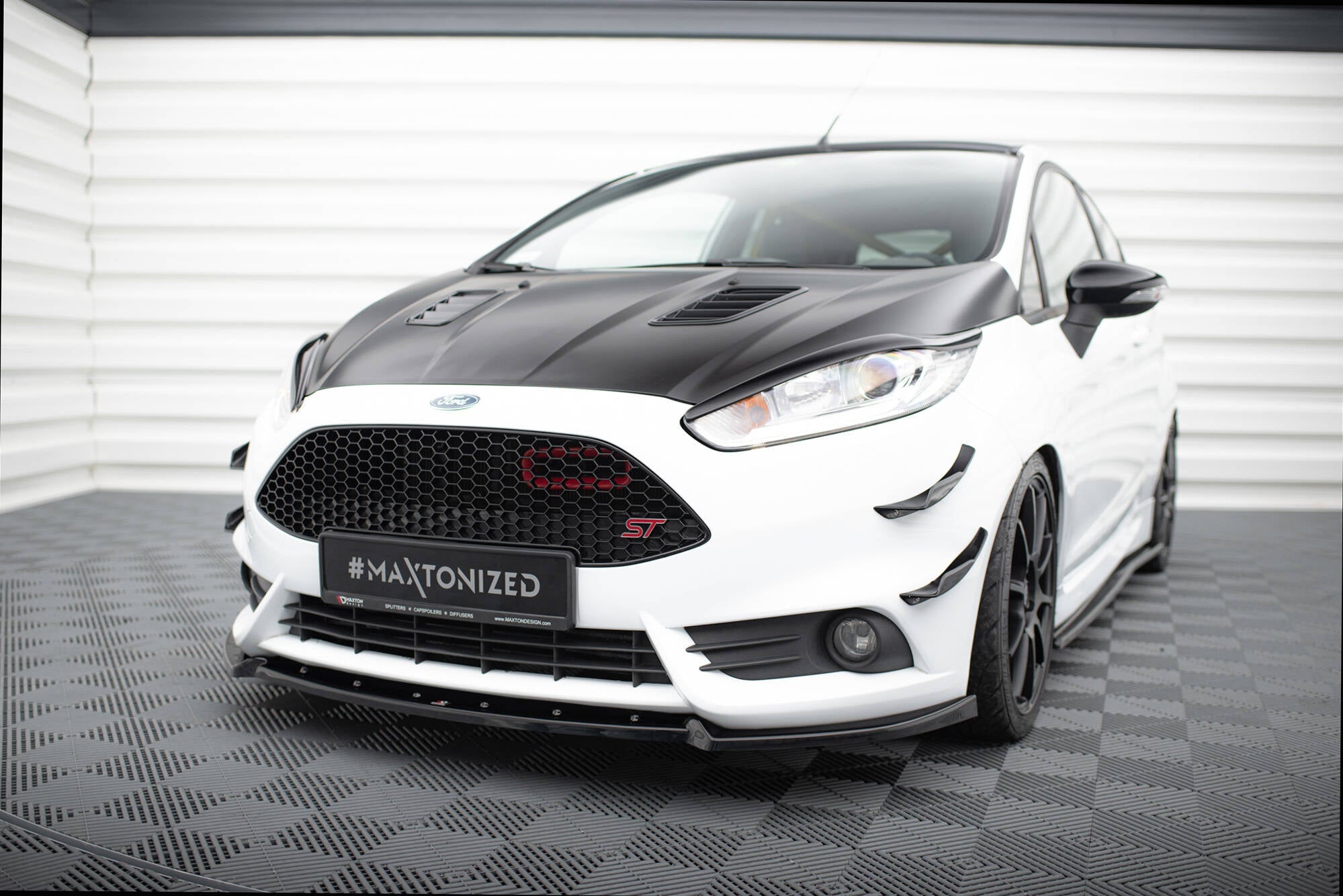 Maxton Design - Frontlippe V4 für Ford Fiesta ST Mk7 Facelift - Aerowerk.