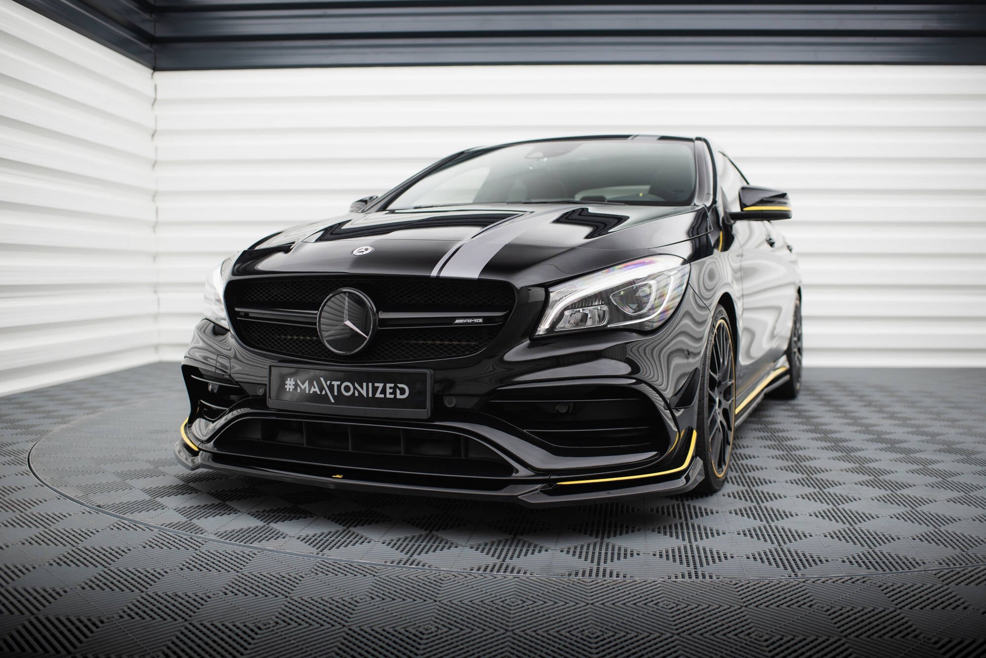 Maxton Design - Frontlippe V4 für Mercedes - AMG CLA 45 Aero C117 Facelift - Aerowerk.