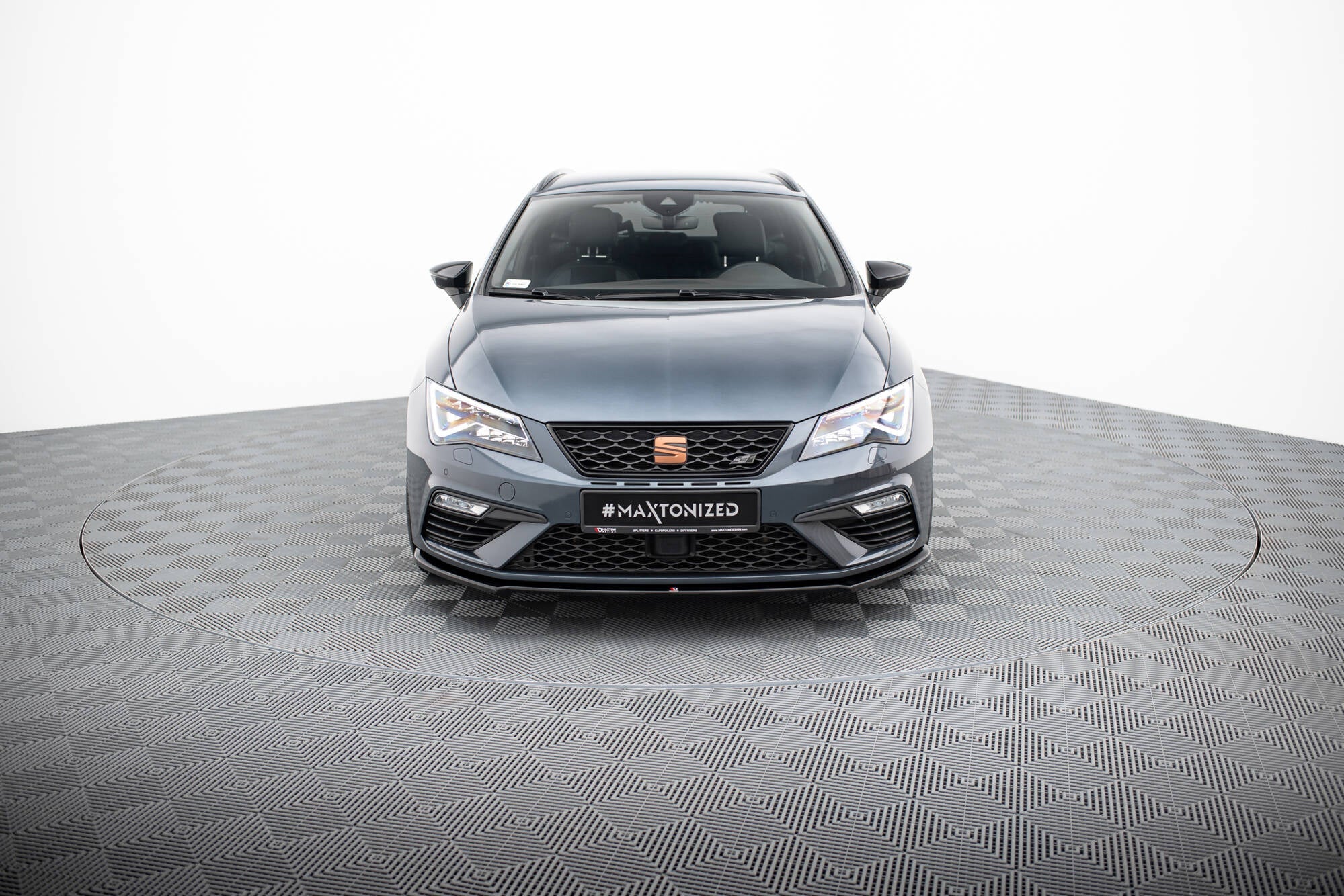 Maxton Design - Frontlippe V4 für Seat Leon Cupra / FR Mk3 FL - Aerowerk.