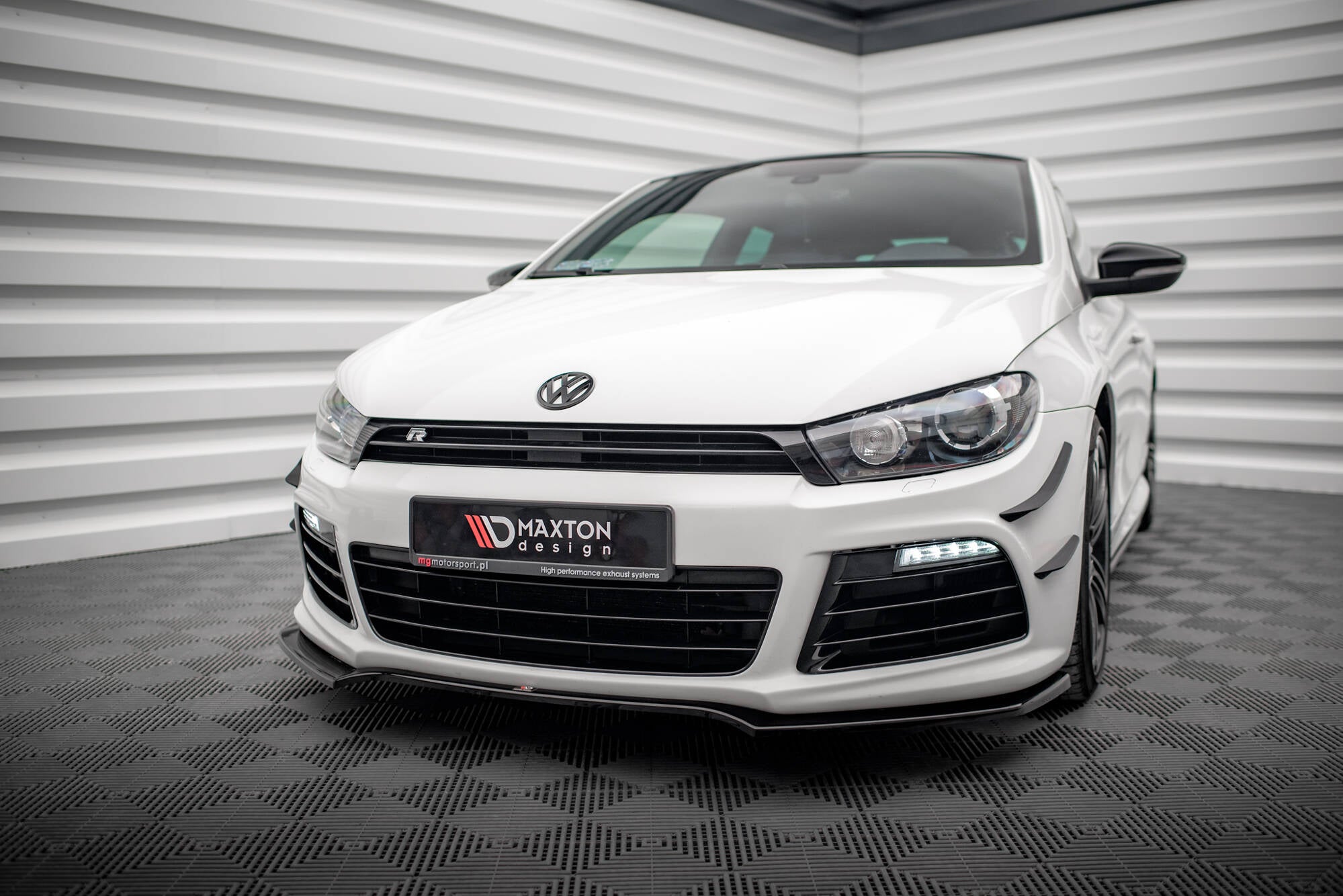 Maxton Design - Frontlippe V4 für VW Scirocco R Mk3 - Aerowerk.