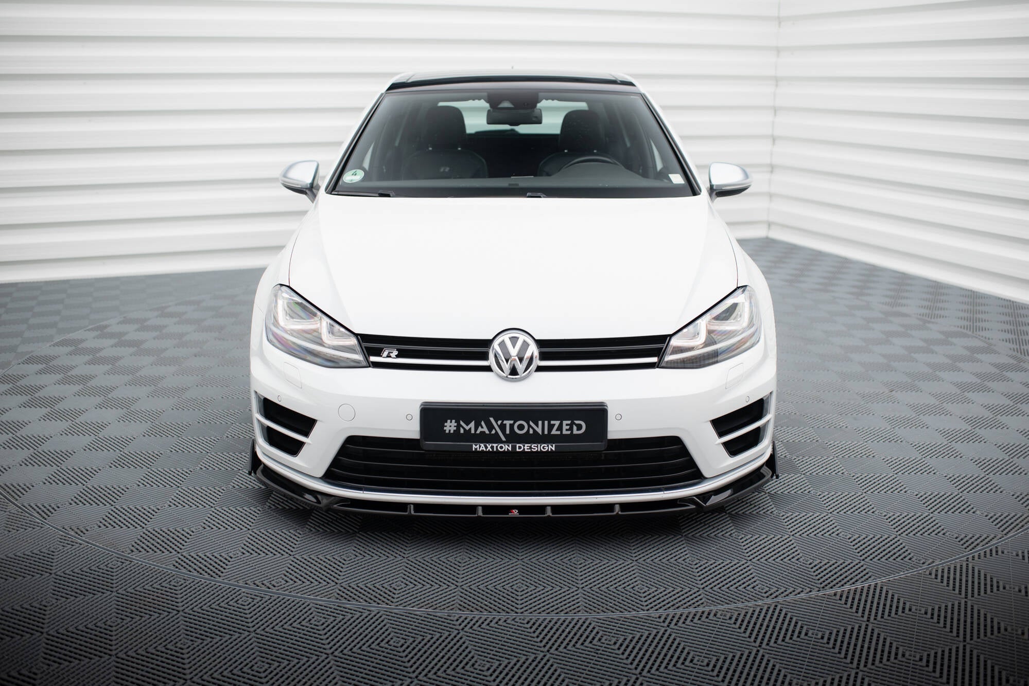 Maxton Design - Frontlippe V5 + Flaps für VW Golf R / R - Line Mk7 - Aerowerk.