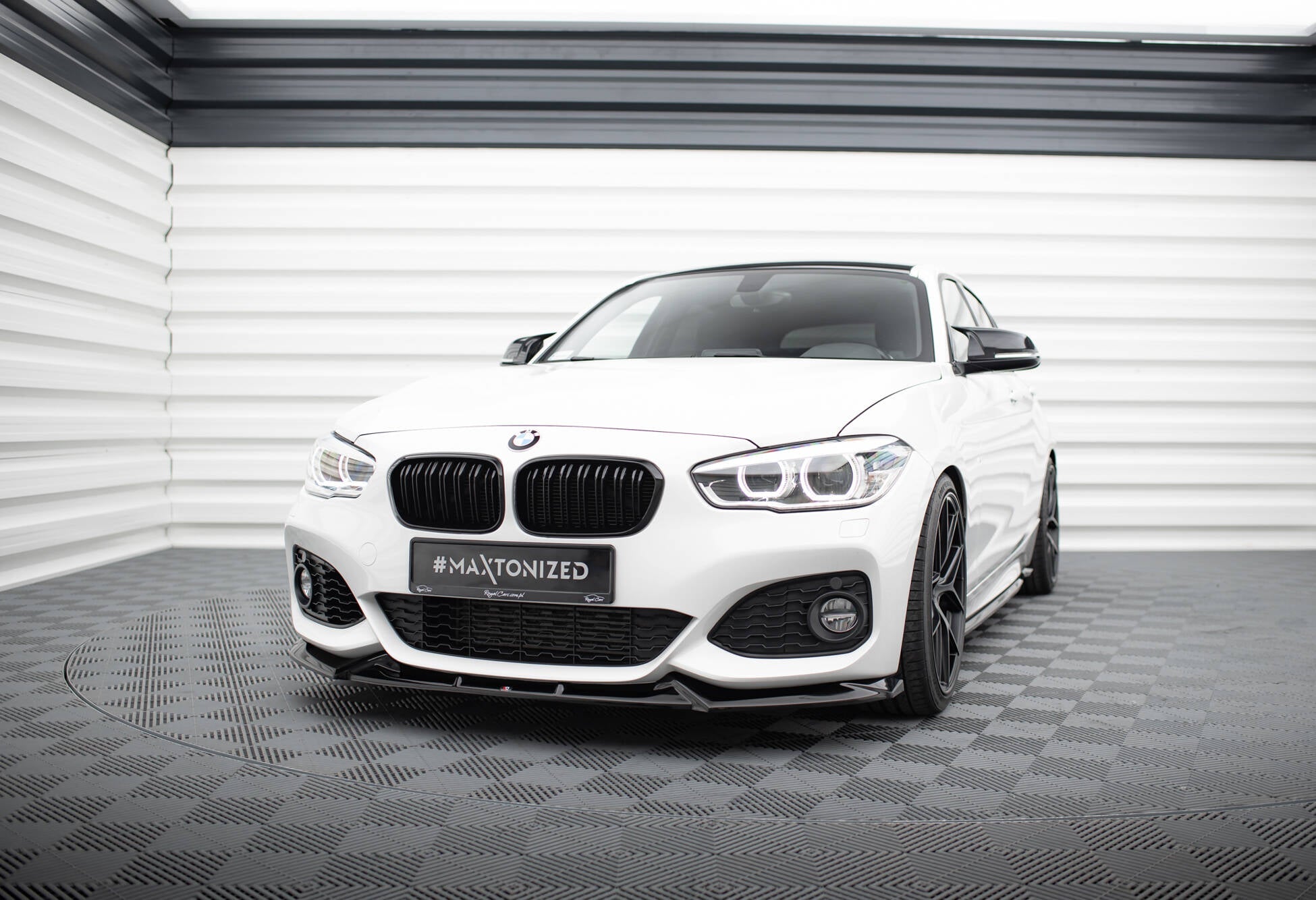 Maxton Design - Frontlippe V.5 für BMW 1er M - Paket / M140i F20 Facelift - Aerowerk.