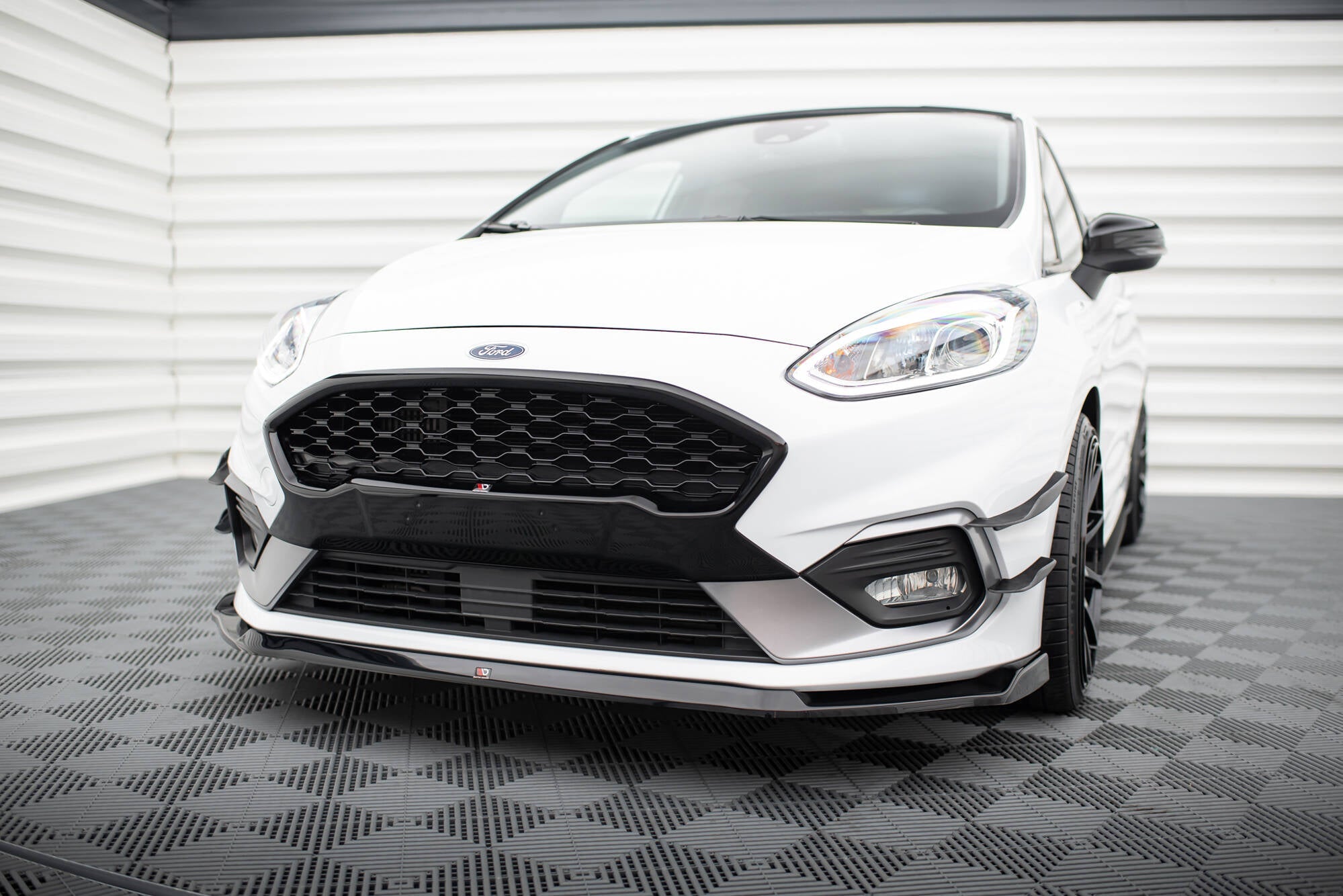 Maxton Design - Frontlippe V5 für Ford Fiesta Mk8 ST / ST - Line - Aerowerk.