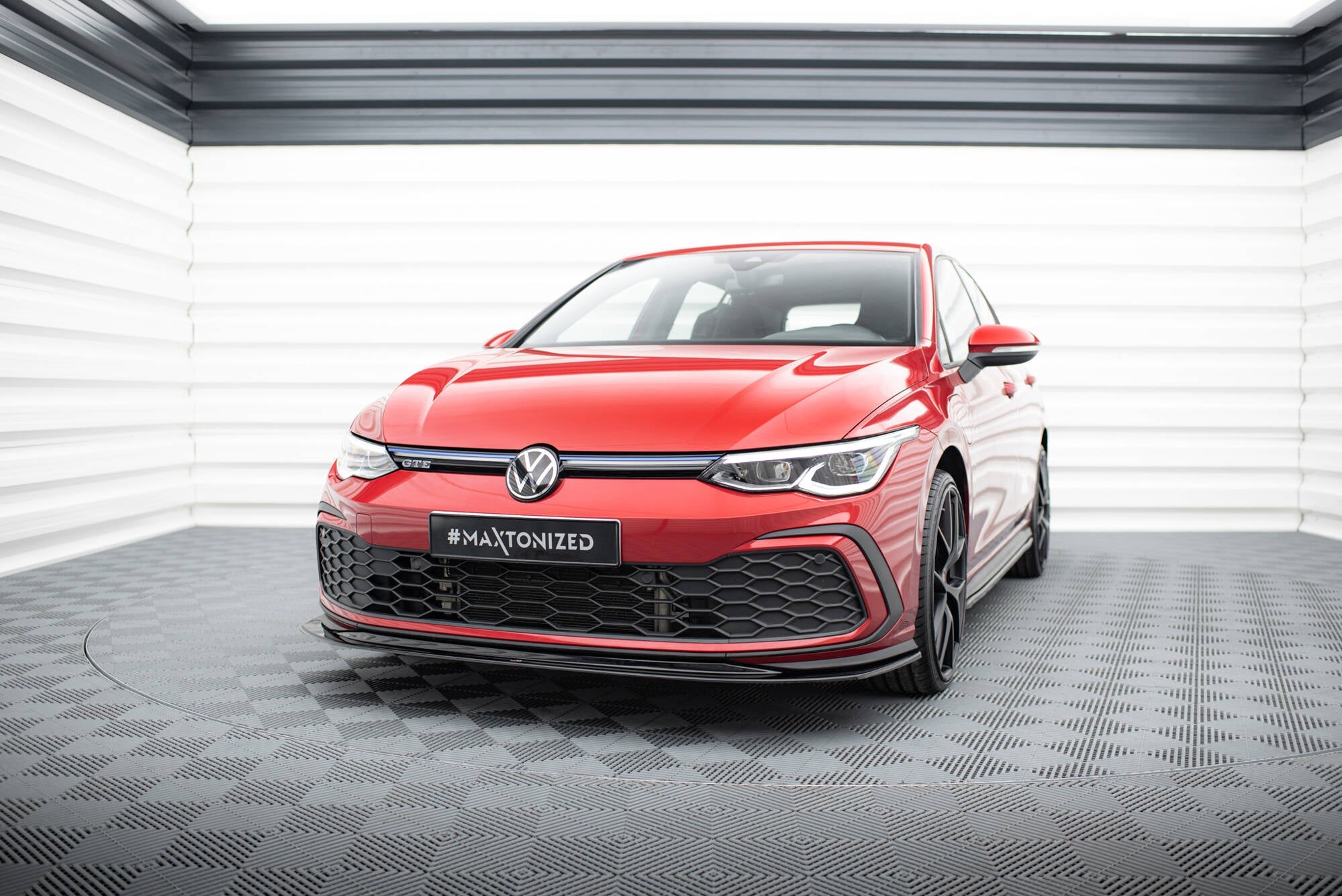 Maxton Design - Frontlippe V5 für VW Golf GTI / GTE / GTD / R - Line Mk8 - Aerowerk.