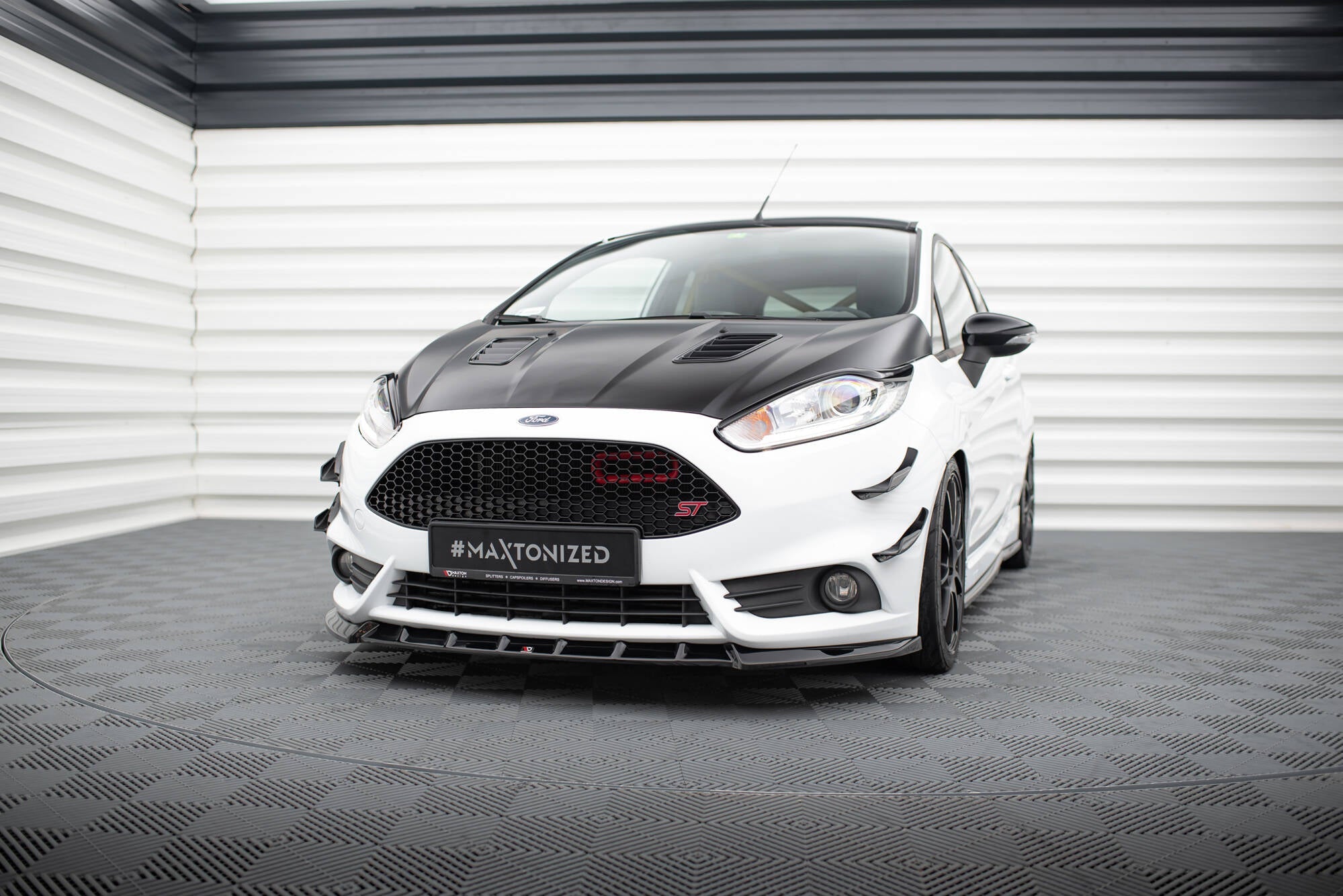 Maxton Design - Frontlippe V6 für Ford Fiesta ST Mk7 Facelift - Aerowerk.