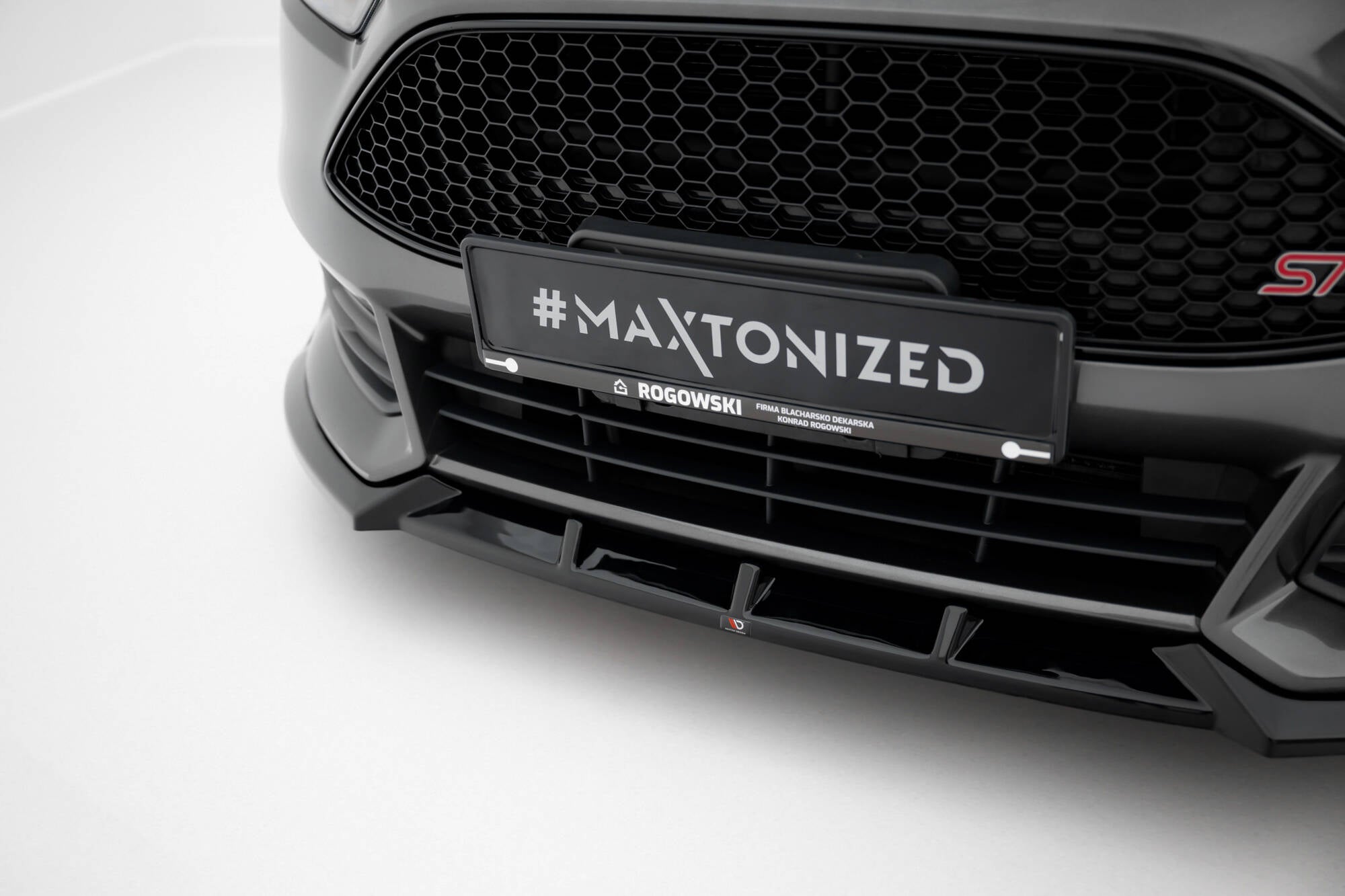 Maxton Design - Frontlippe V6 für Ford Focus ST Mk3 Facelift - Aerowerk.