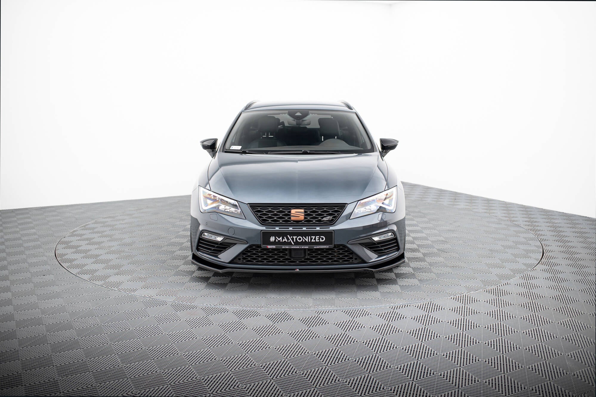 Maxton Design - Frontlippe V7 für Seat Leon Cupra / FR Mk3 FL - Aerowerk.