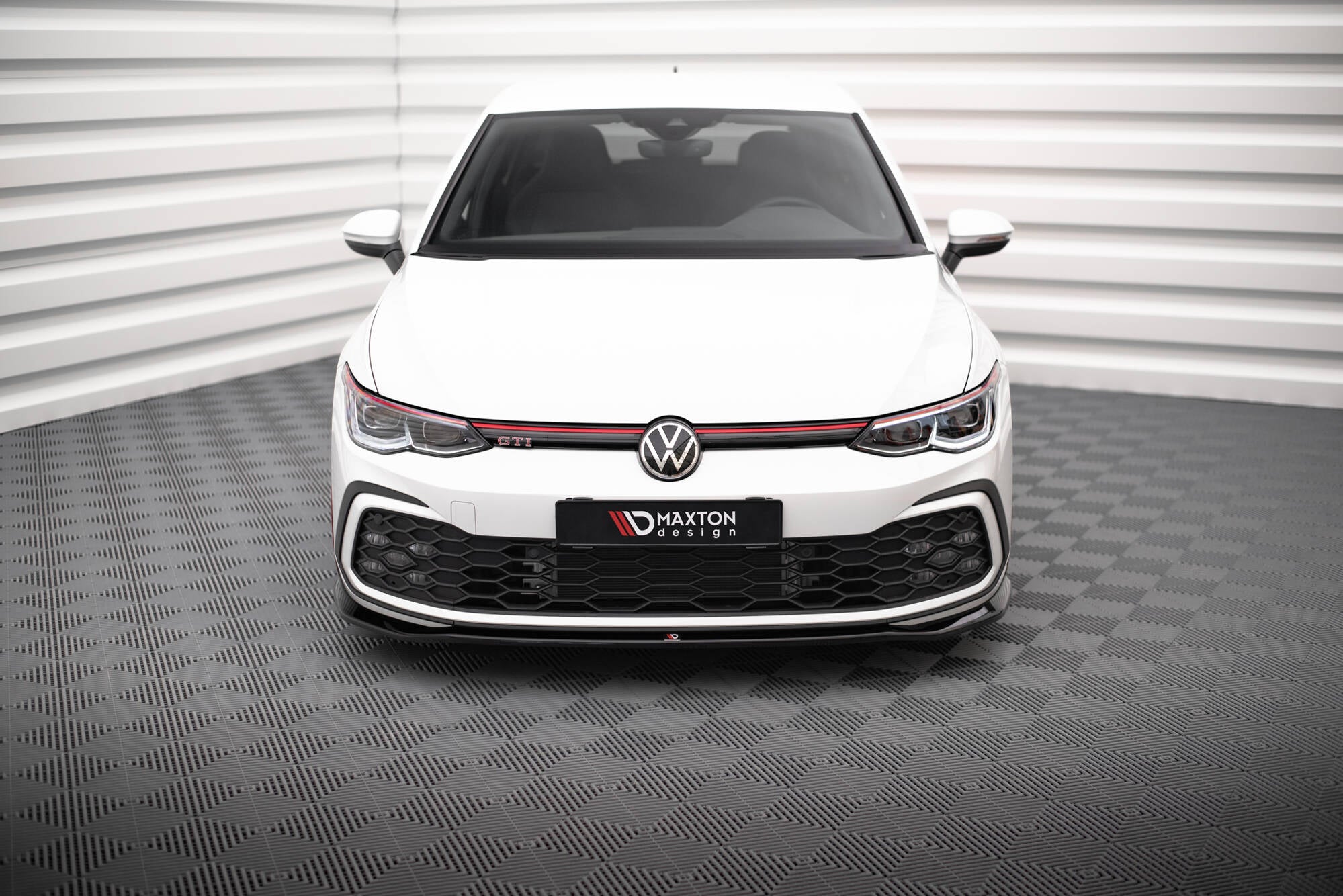 Maxton Design - Frontlippe V7 für VW Golf GTI / GTE / GTD / R - Line Mk8 - Aerowerk.