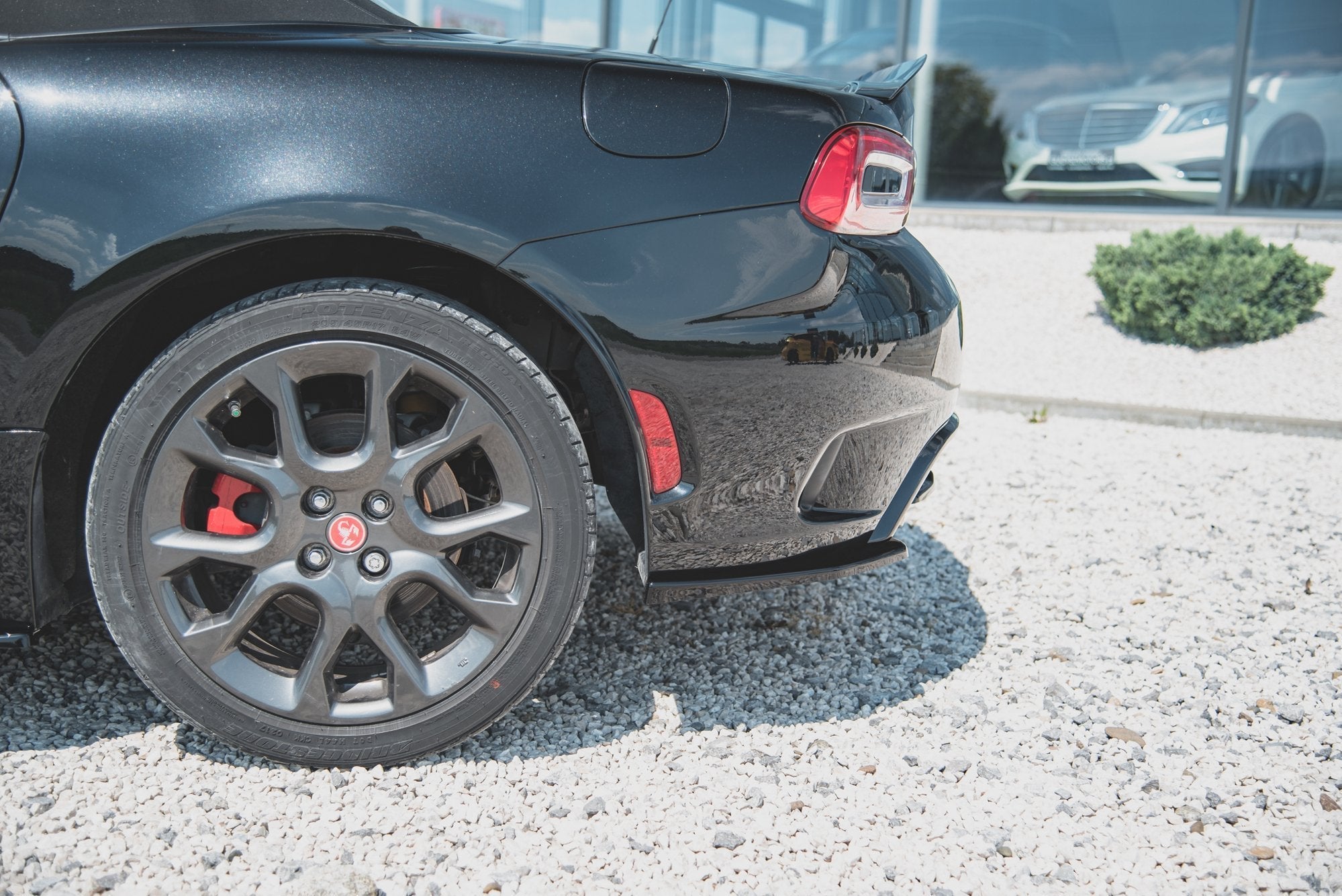 Maxton Design - Heck Ansatz Flaps Diffusor für Abarth 124 Spider - Aerowerk.