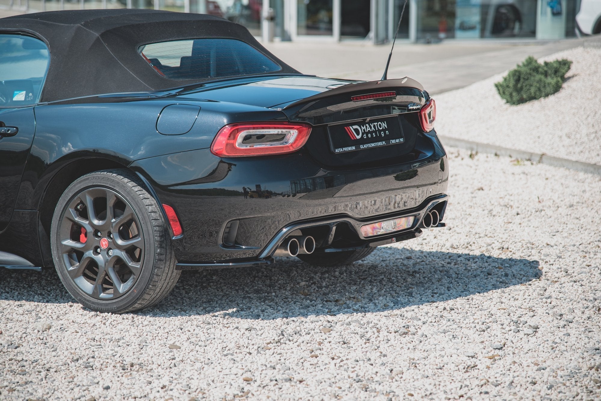 Maxton Design - Heck Ansatz Flaps Diffusor für Abarth 124 Spider - Aerowerk.