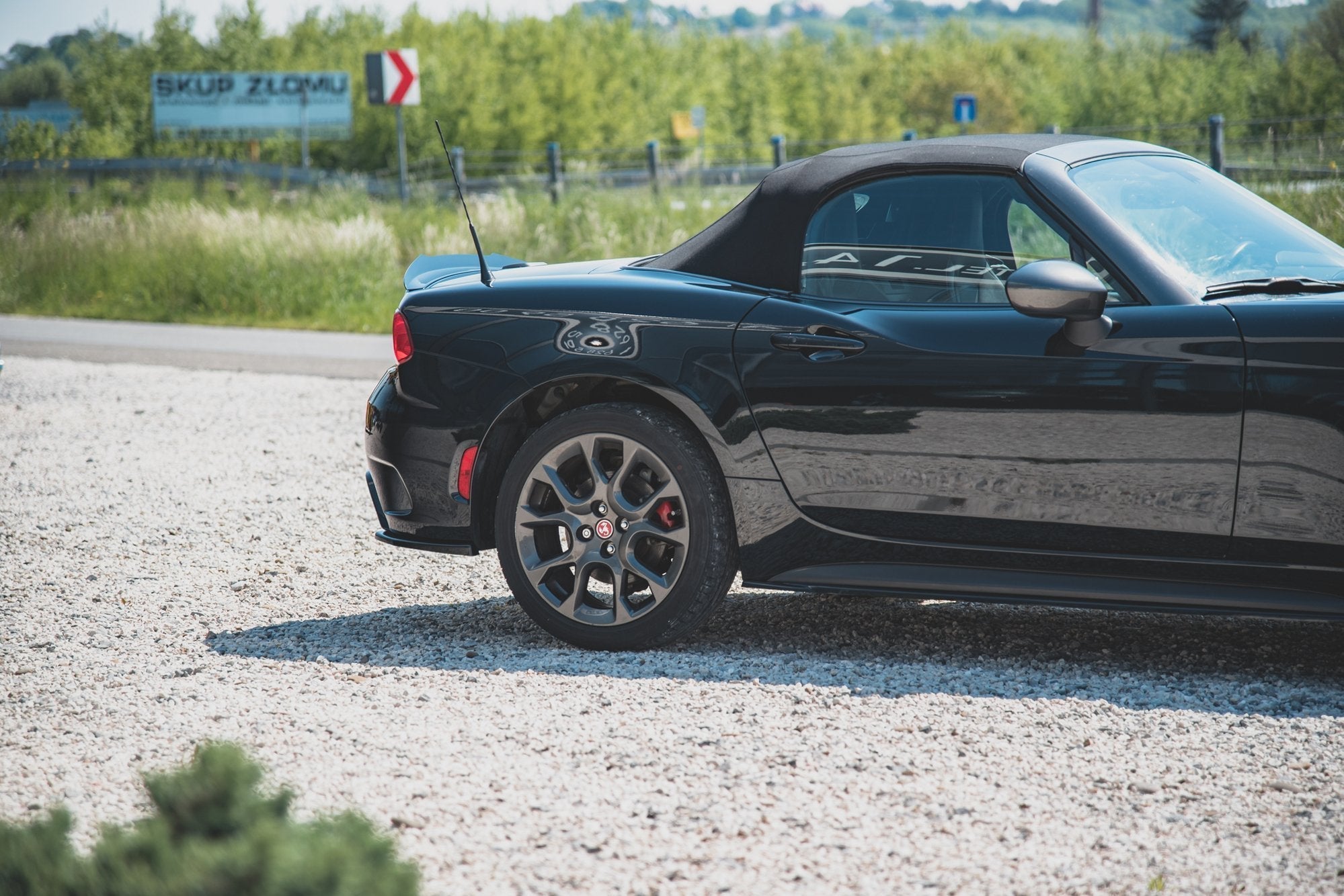 Maxton Design - Heck Ansatz Flaps Diffusor für Abarth 124 Spider - Aerowerk.