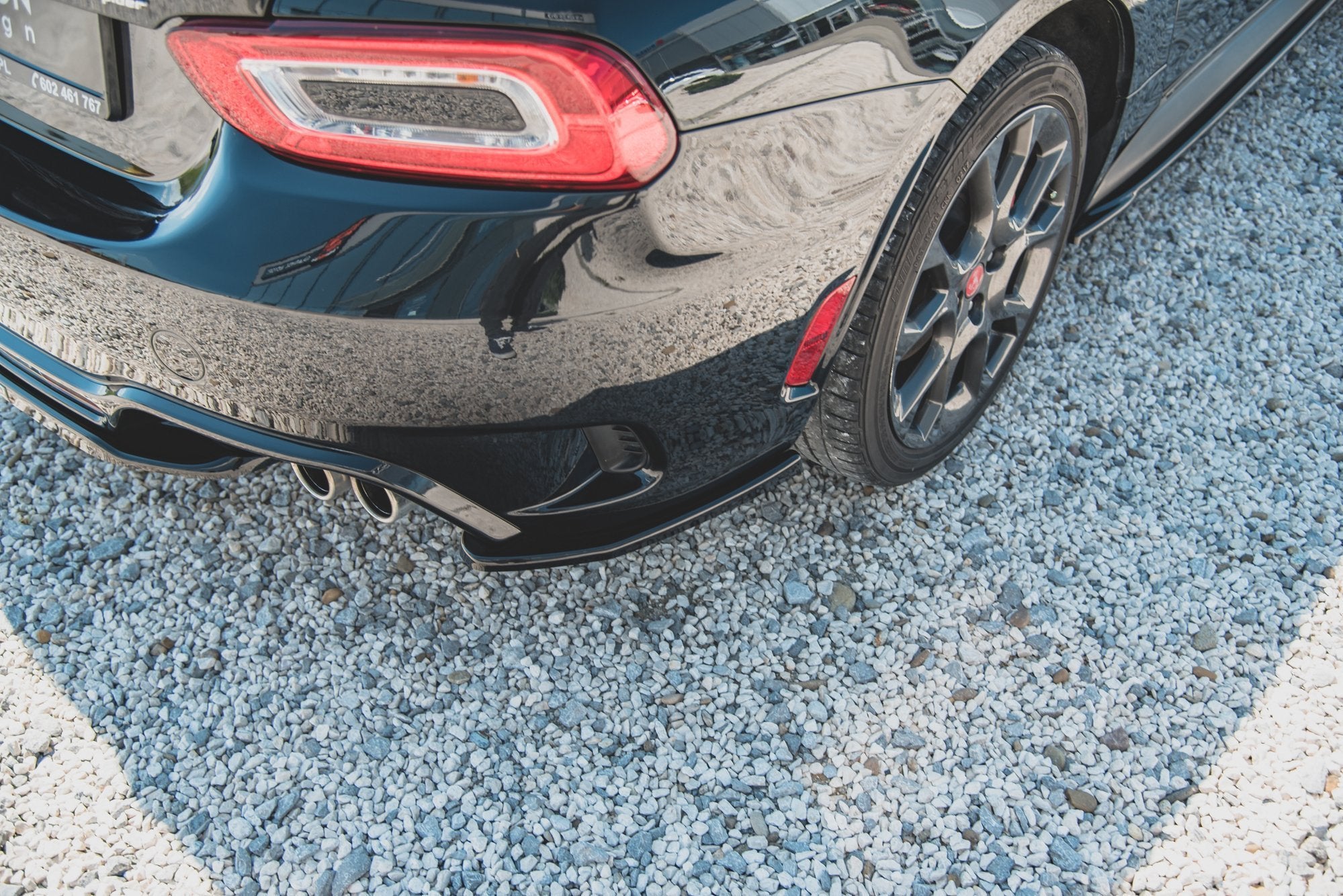Maxton Design - Heck Ansatz Flaps Diffusor für Abarth 124 Spider - Aerowerk.