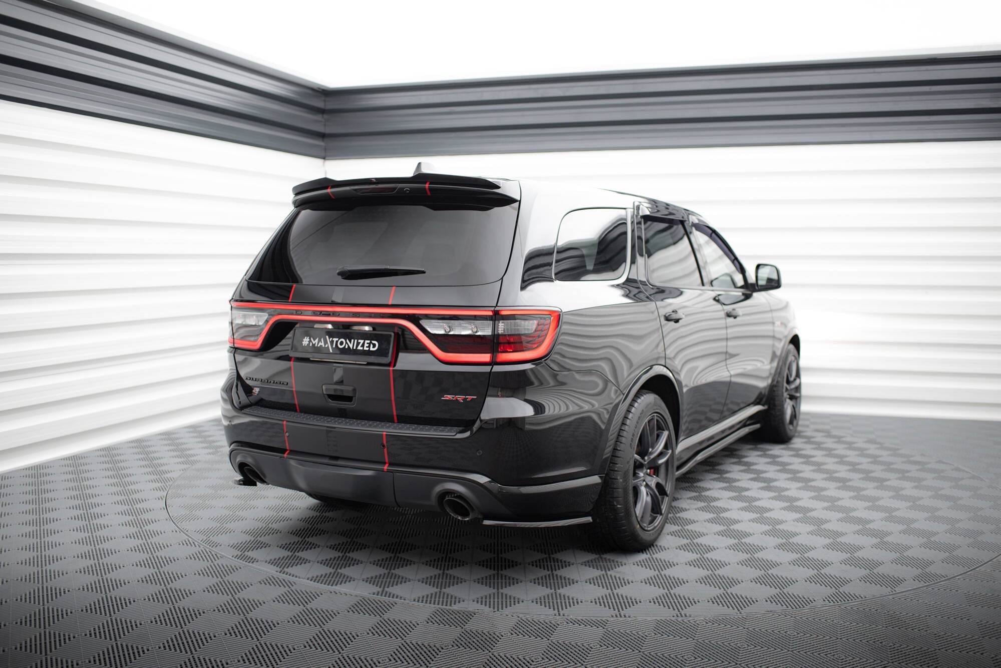 Maxton Design - Heck Ansatz Flaps Diffusor für Dodge Durango SRT Mk3 - Aerowerk.