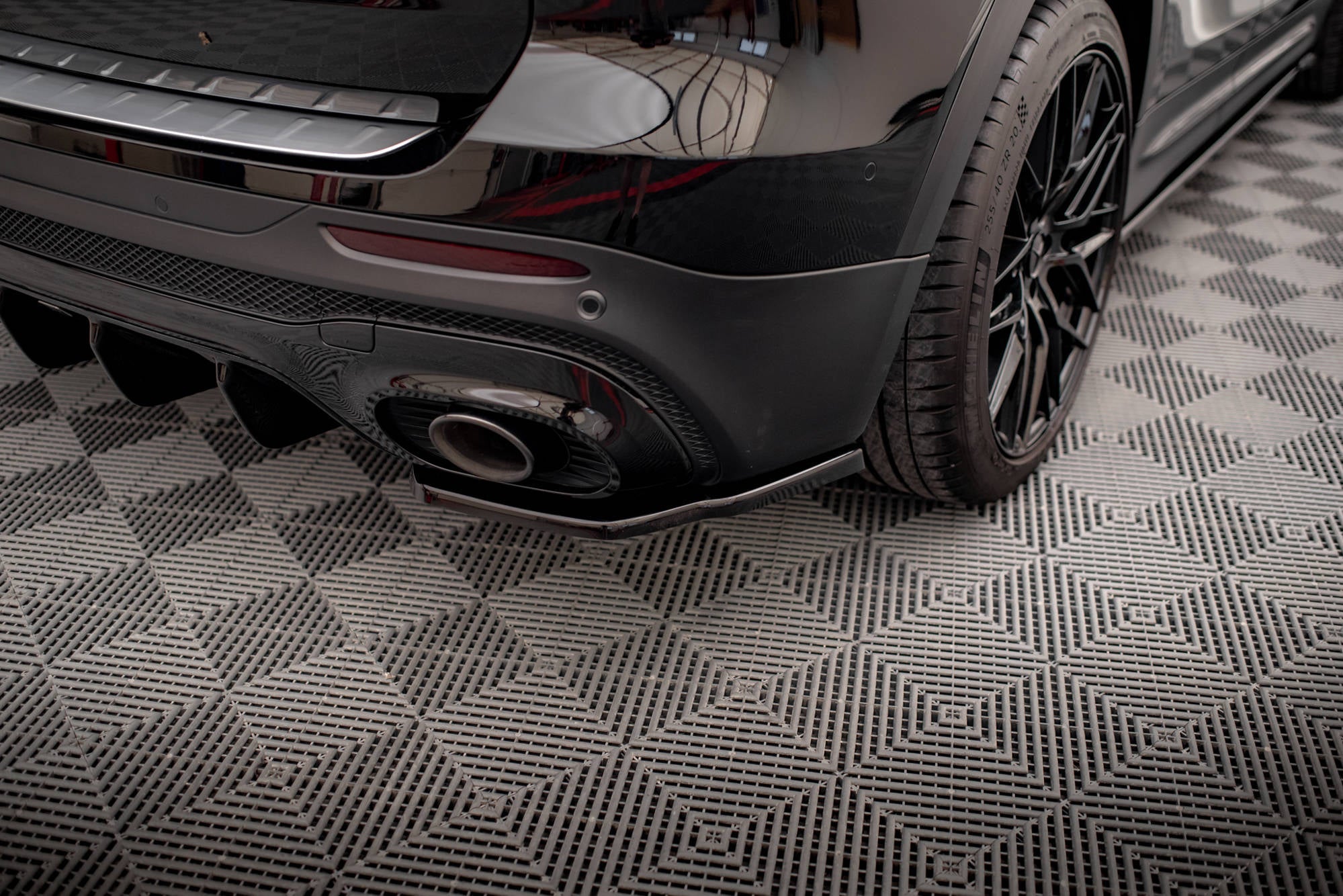 Maxton Design - Heck Ansatz Flaps Diffusor für Mercedes - AMG GLB 35 / AMG - Line X247 - Aerowerk.