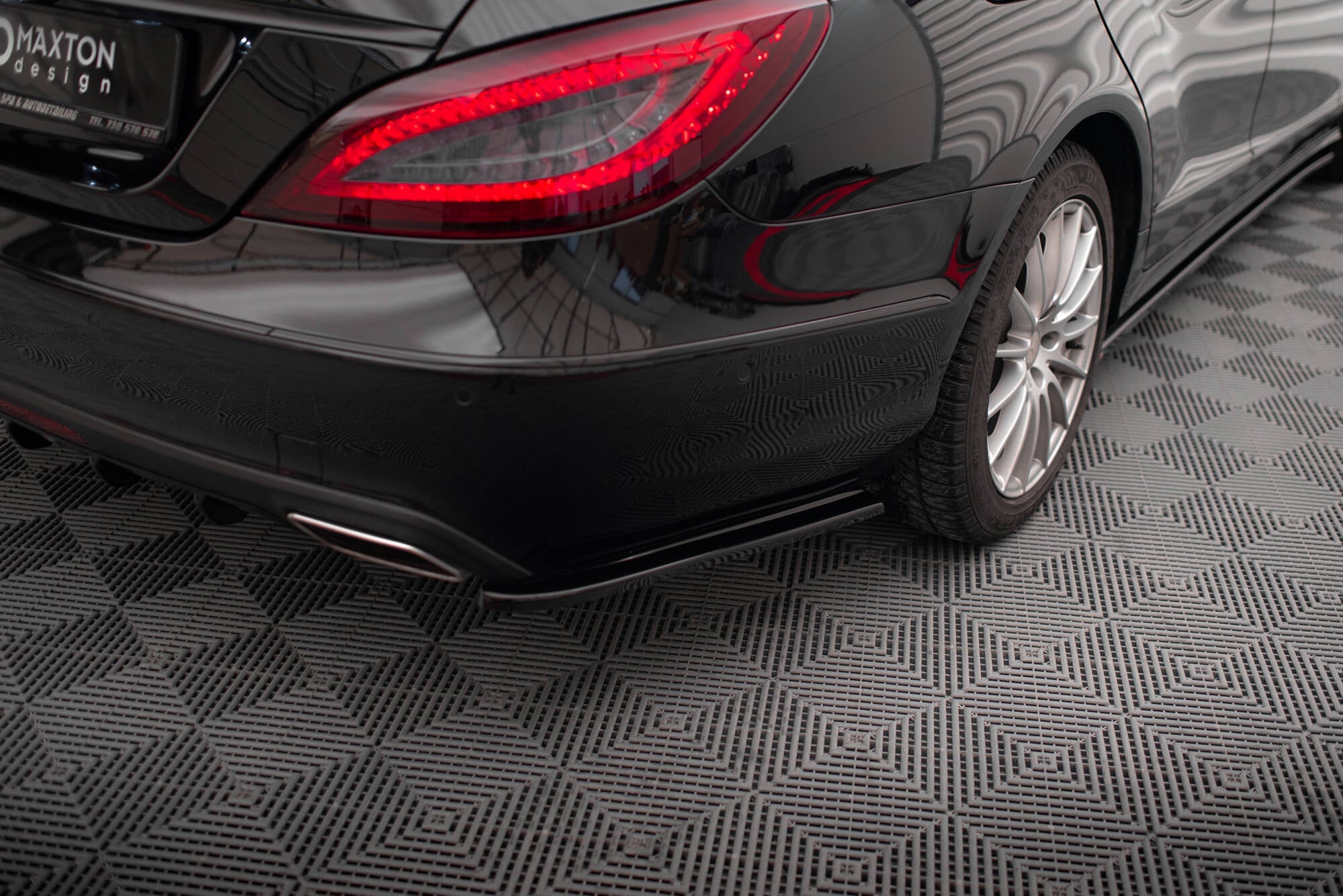 Maxton Design - Heck Ansatz Flaps Diffusor für Mercedes - Benz CLS C218 - Aerowerk.