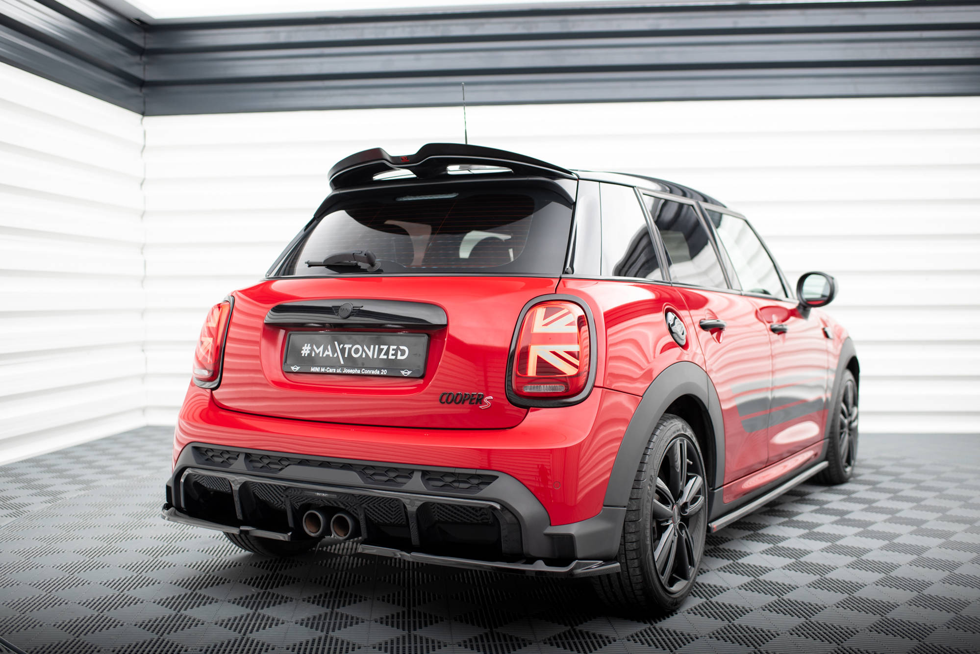 Maxton Design - Heck Ansatz Flaps Diffusor für Mini Cooper S John Cooper Works F55 Facelift - Aerowerk.