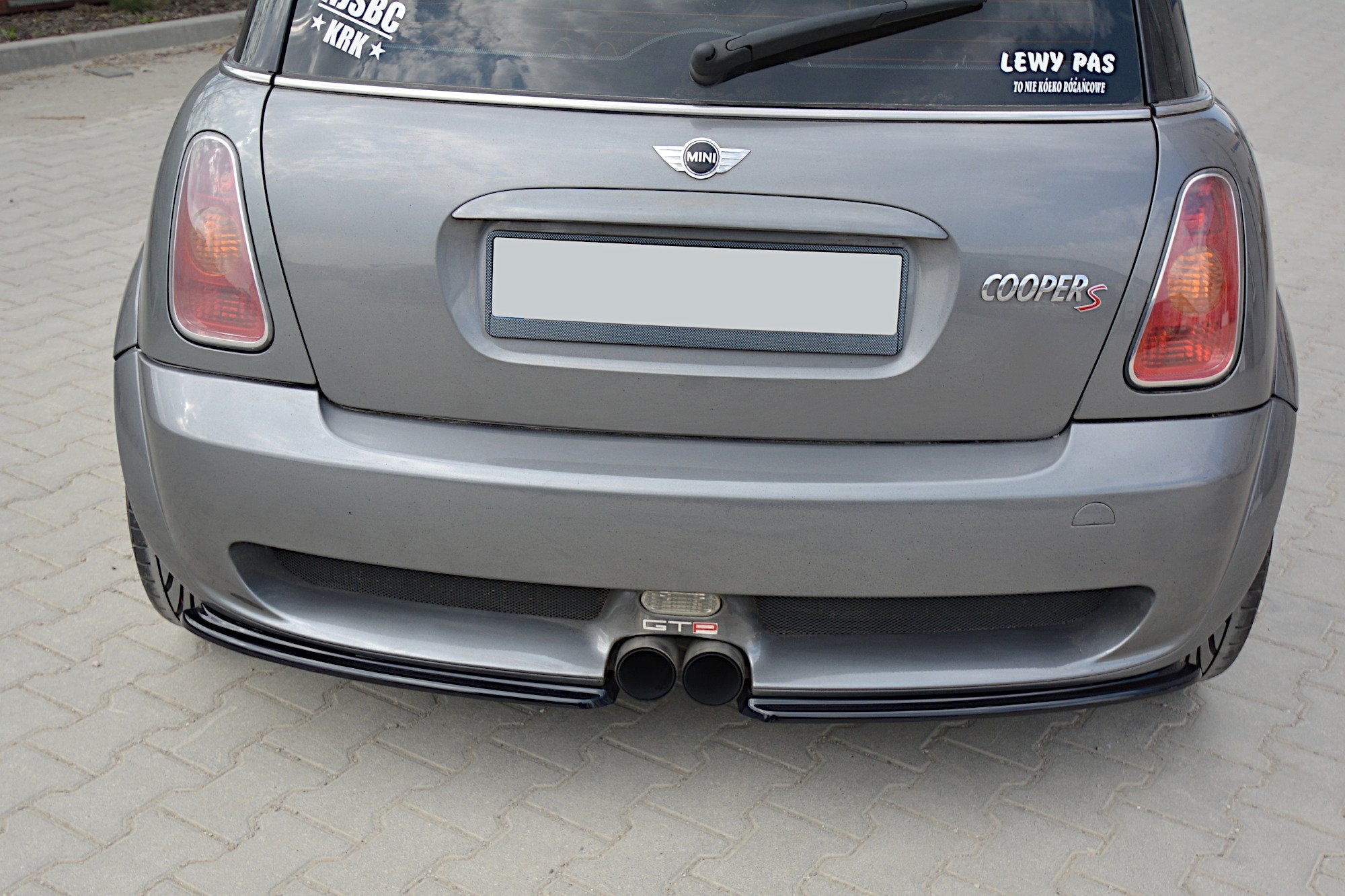 Maxton Design - Heck Ansatz Flaps Diffusor für MINI R53 COOPER S JCW - Aerowerk.