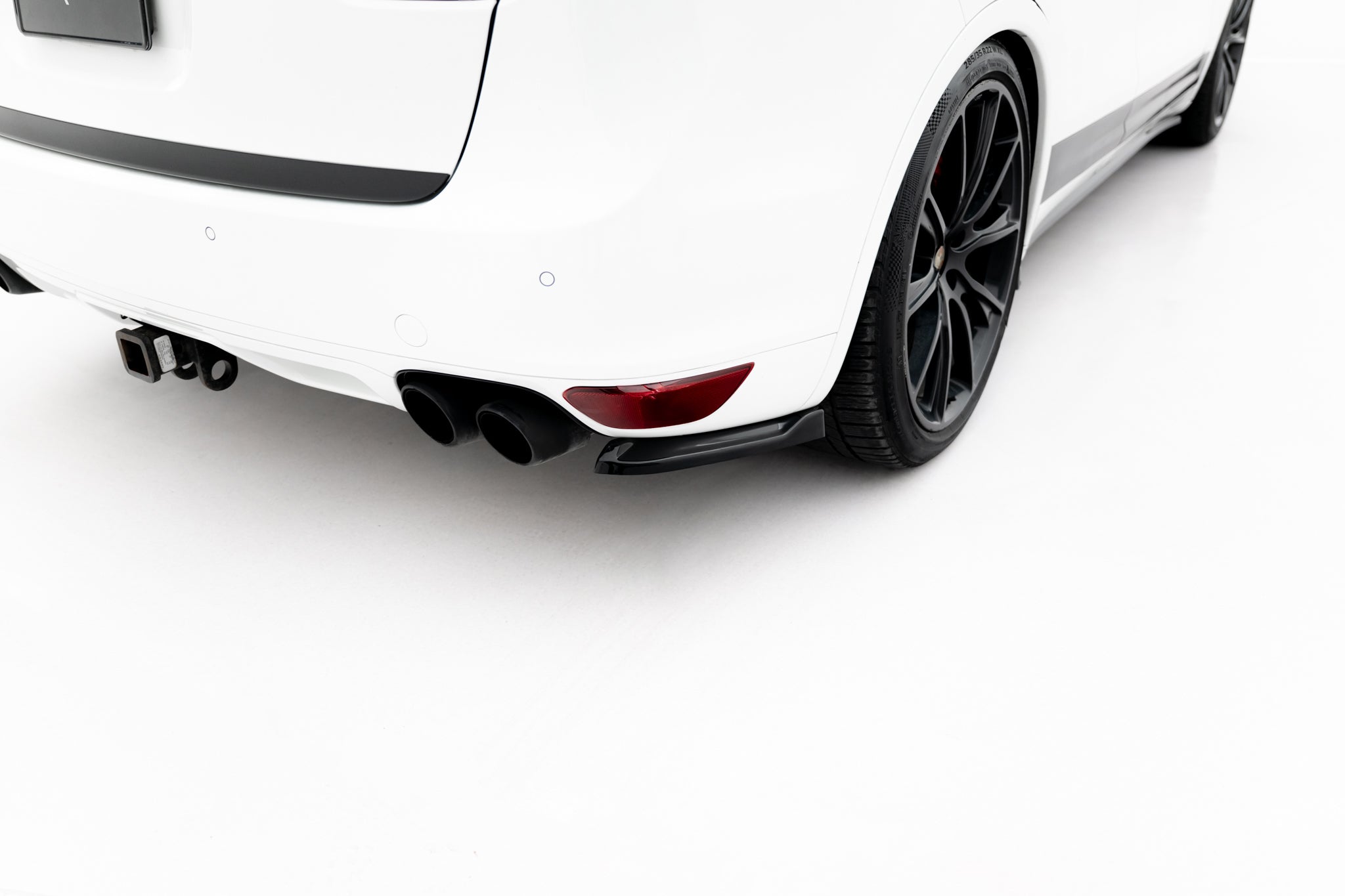 Maxton Design - Heck Ansatz Flaps Diffusor für Porsche Cayenne Turbo / Standard Mk2 - Aerowerk.