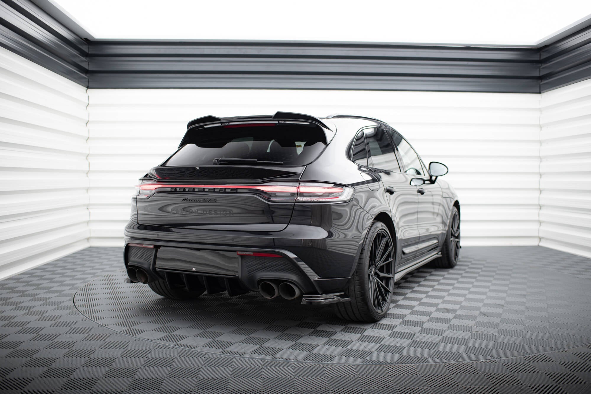 Maxton Design - Heck Ansatz Flaps Diffusor für Porsche Macan GTS Mk1 Facelift 2 - Aerowerk.