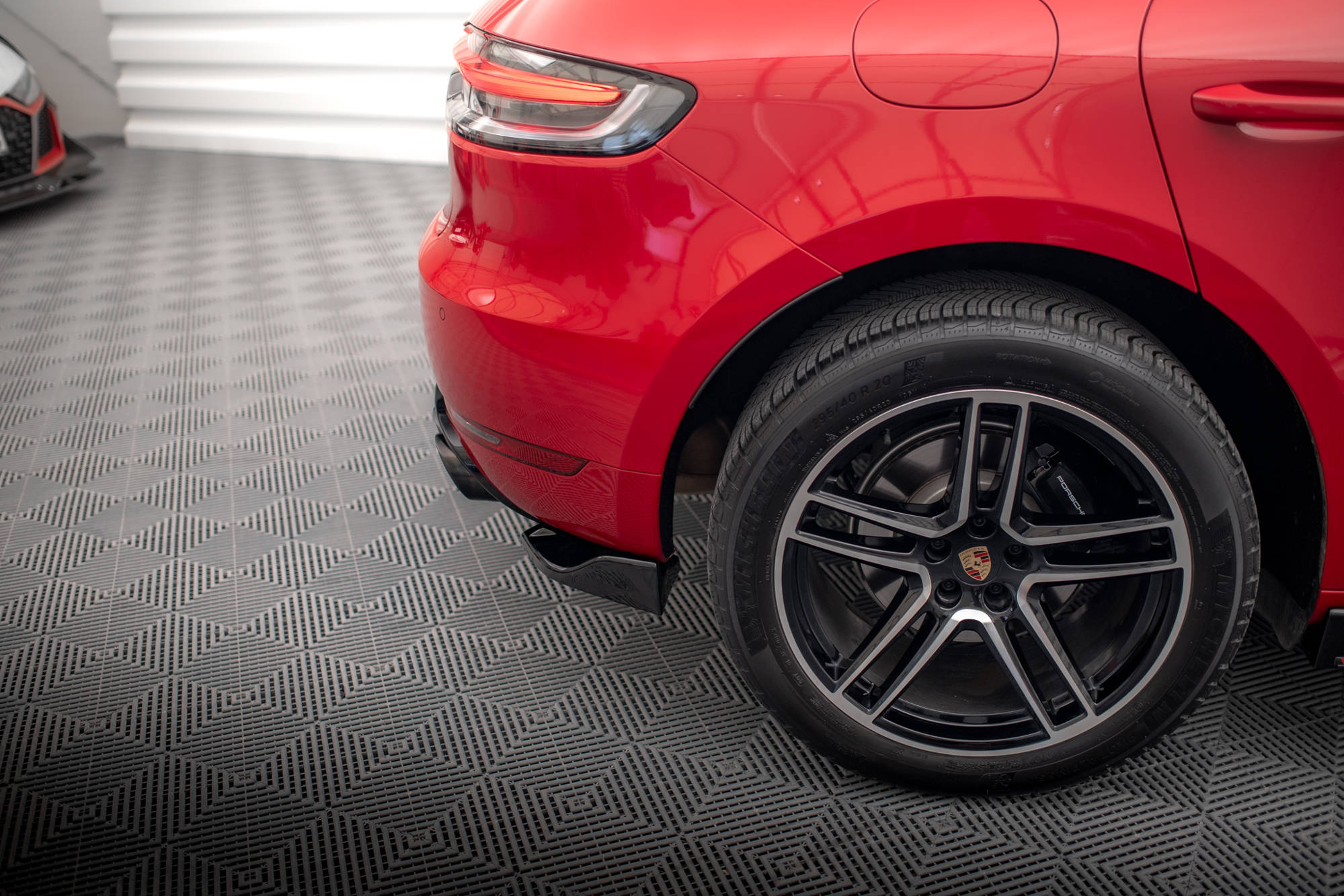 Maxton Design - Heck Ansatz Flaps Diffusor für Porsche Macan GTS / Sport Design Mk1 Facelift - Aerowerk.