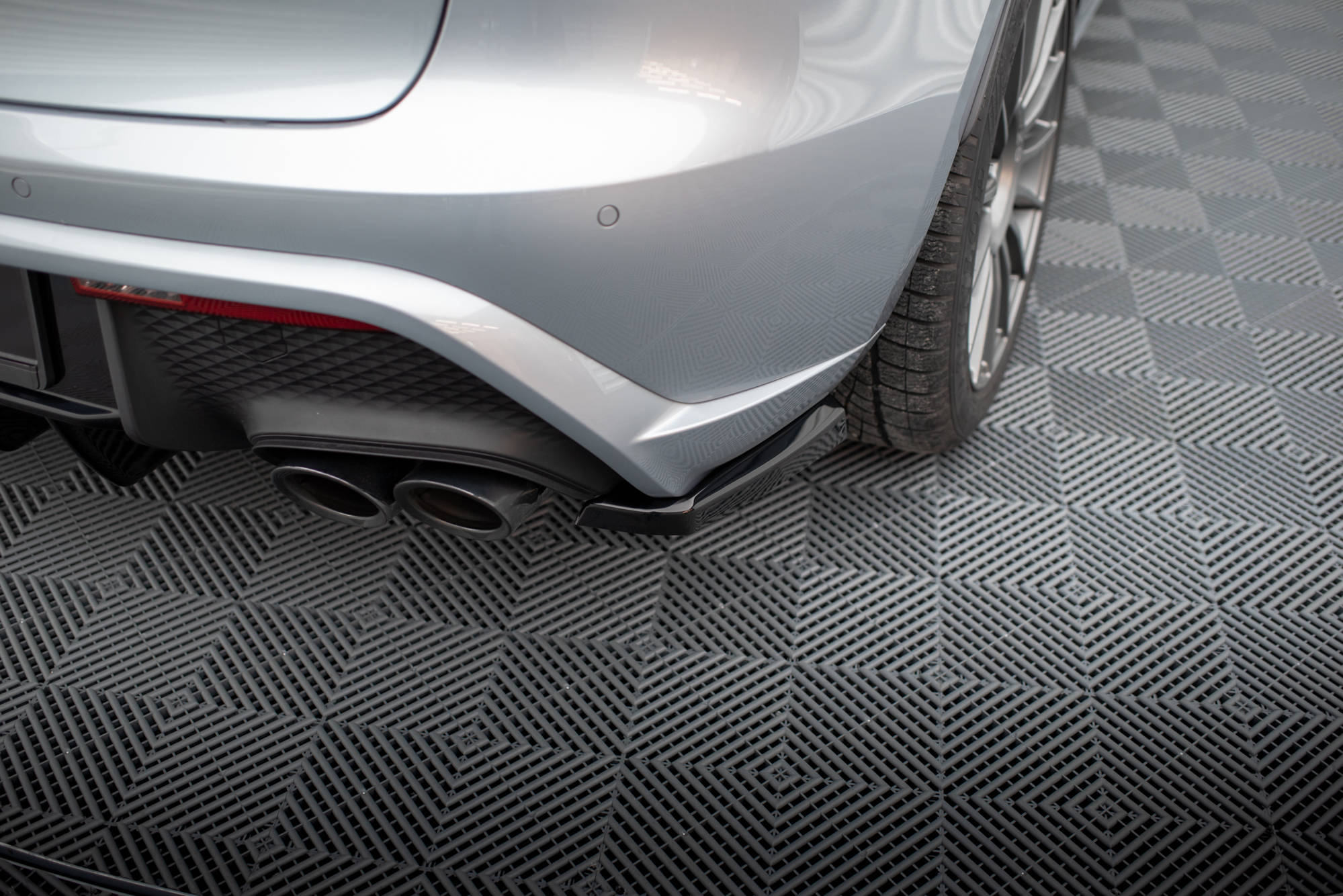 Maxton Design - Heck Ansatz Flaps Diffusor für Porsche Macan Mk1 Facelift 2 - Aerowerk.