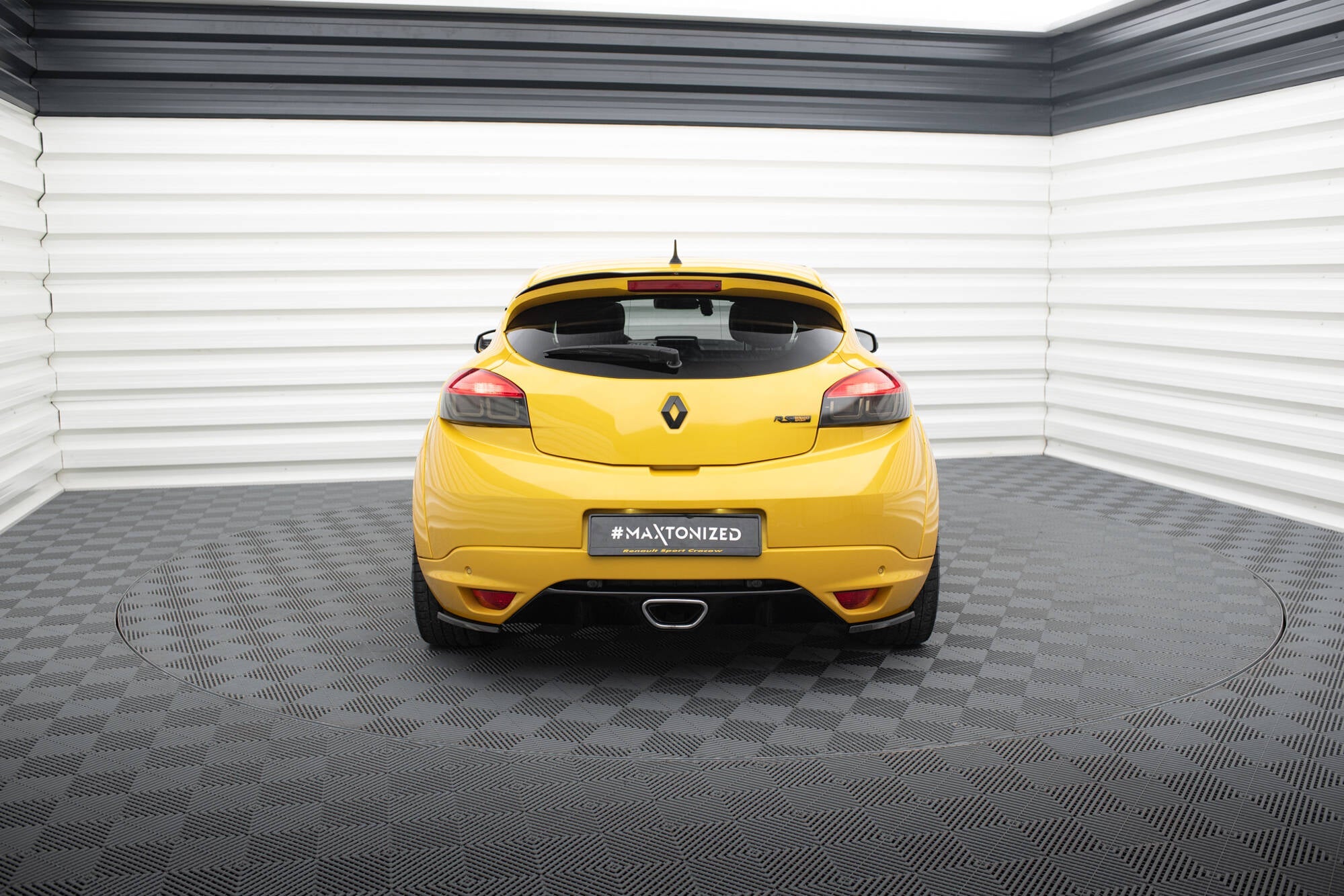 Maxton Design - Heck Ansatz Flaps Diffusor für RENAULT MEGANE 3 RS - Aerowerk.