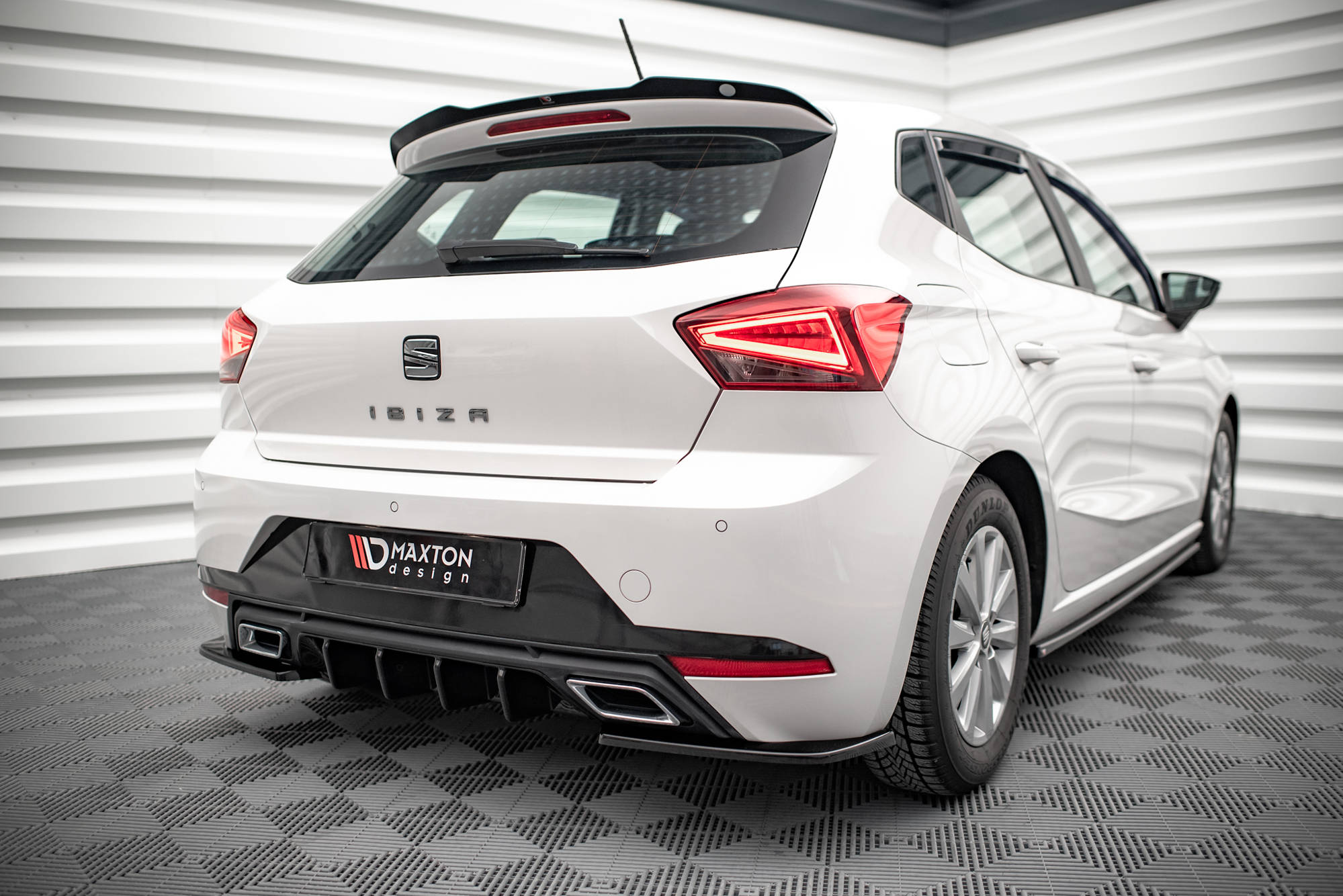 Maxton Design - Heck Ansatz Flaps Diffusor für Seat Ibiza FR/ Standard Mk5 - Aerowerk.