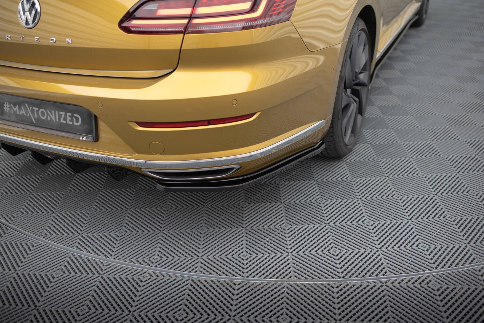 Maxton Design - Heck Ansatz Flaps Diffusor für VW Arteon R - Line - Aerowerk.