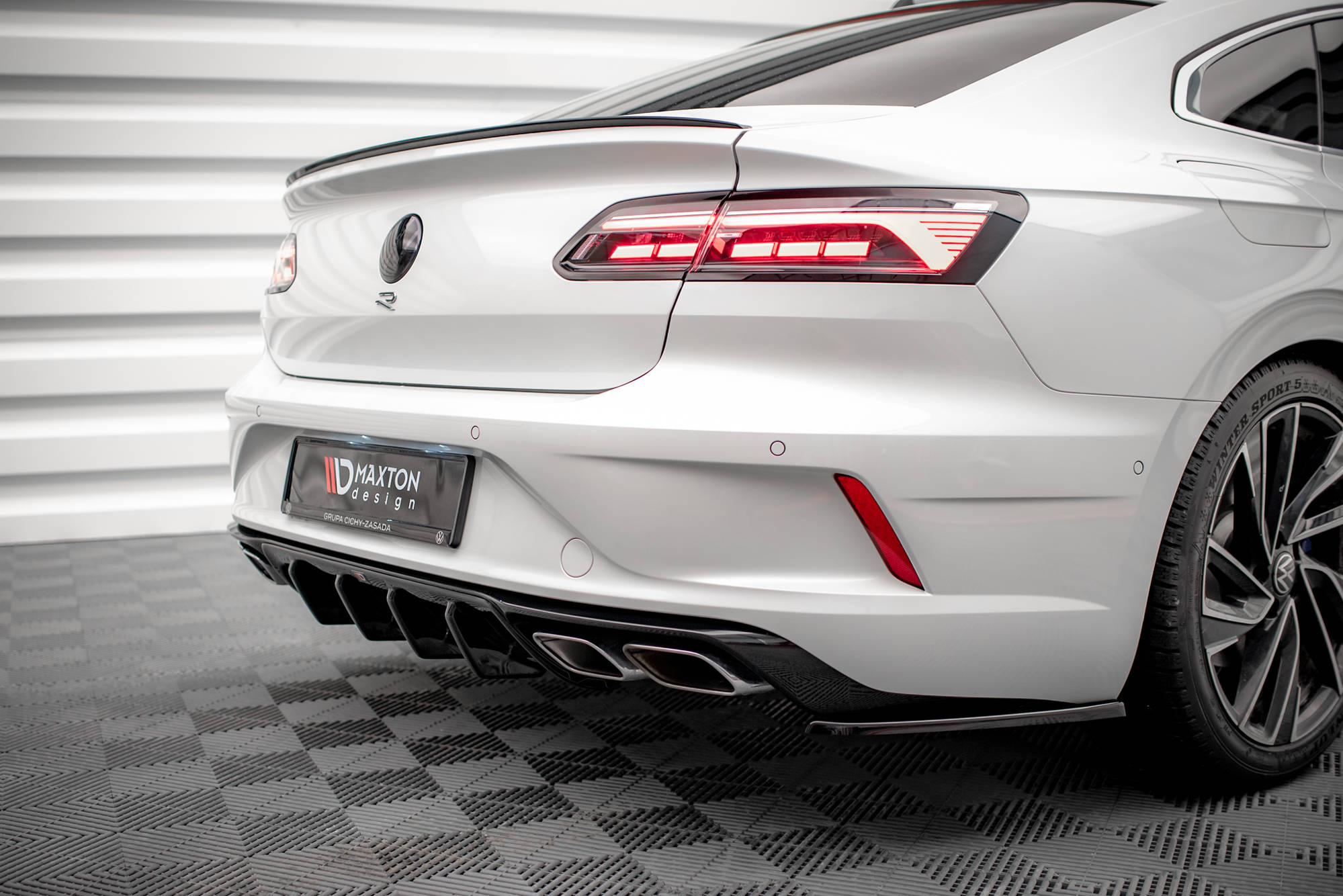 Maxton Design - Heck Ansatz Flaps Diffusor für VW Arteon R - Aerowerk.