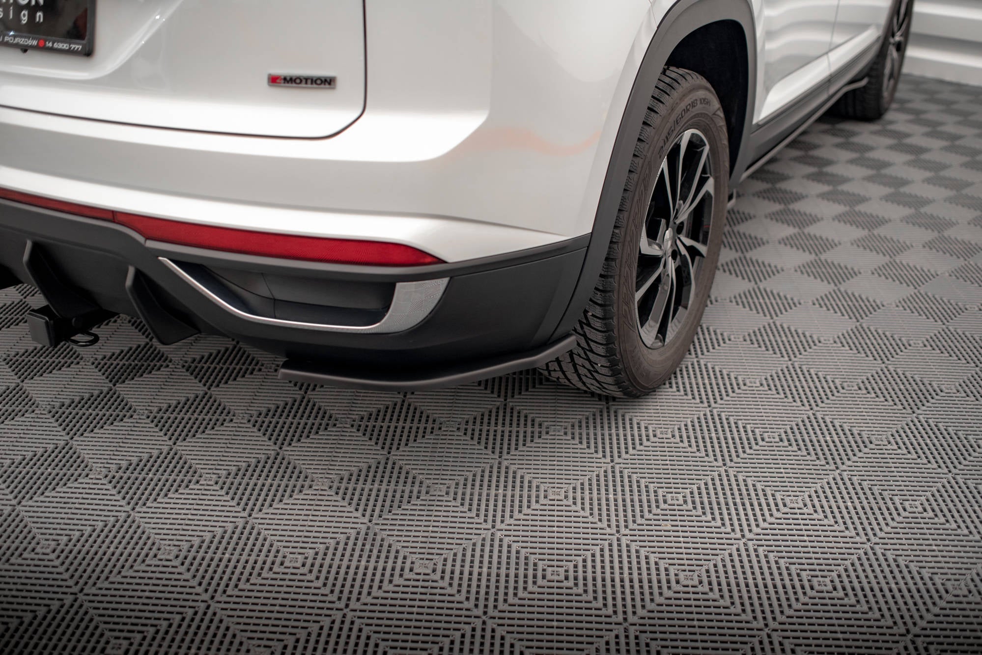 Maxton Design - Heck Ansatz Flaps Diffusor für VW Atlas Cross - Aerowerk.
