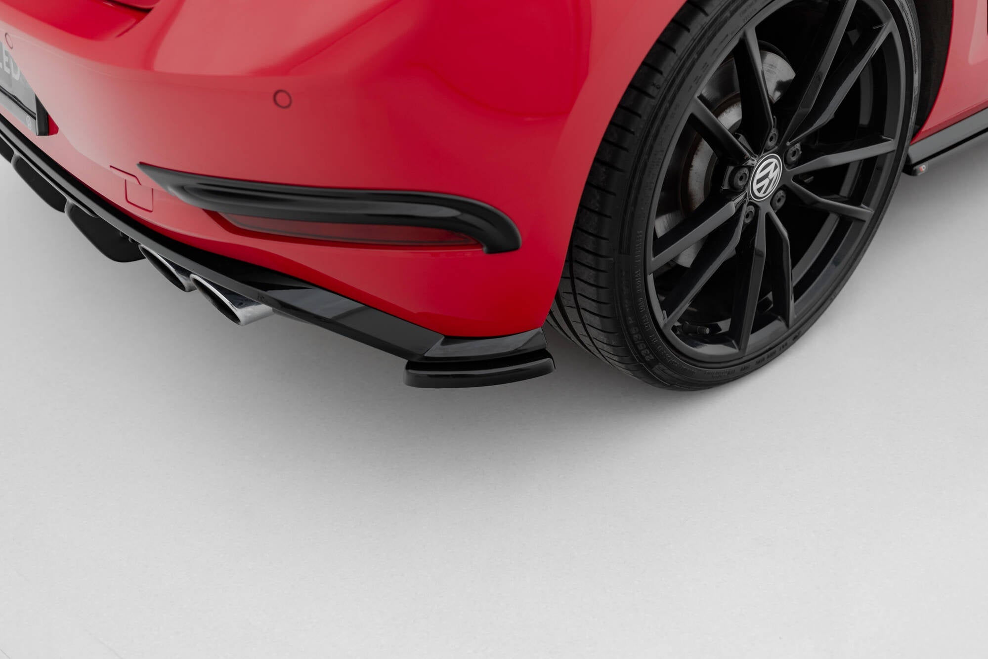 Maxton Design - Heck Ansatz Flaps Diffusor für VW Golf Hatchback R / R - Line Mk7 Facelift - Aerowerk.