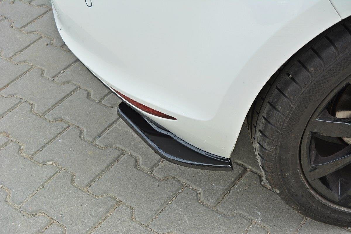Maxton Design - Heck Ansatz Flaps Diffusor für VW Golf Mk7 Standard - Aerowerk.
